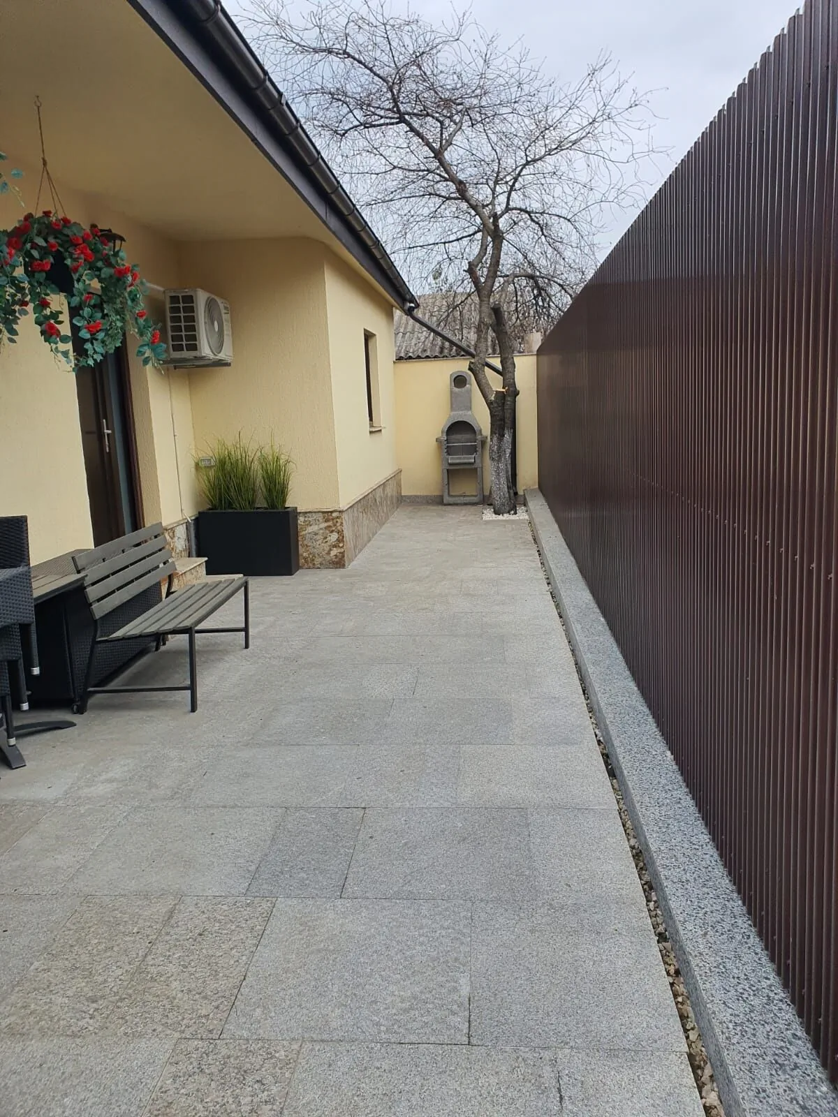 Casa cu Flori Pantelimon – Pantelimon, România
