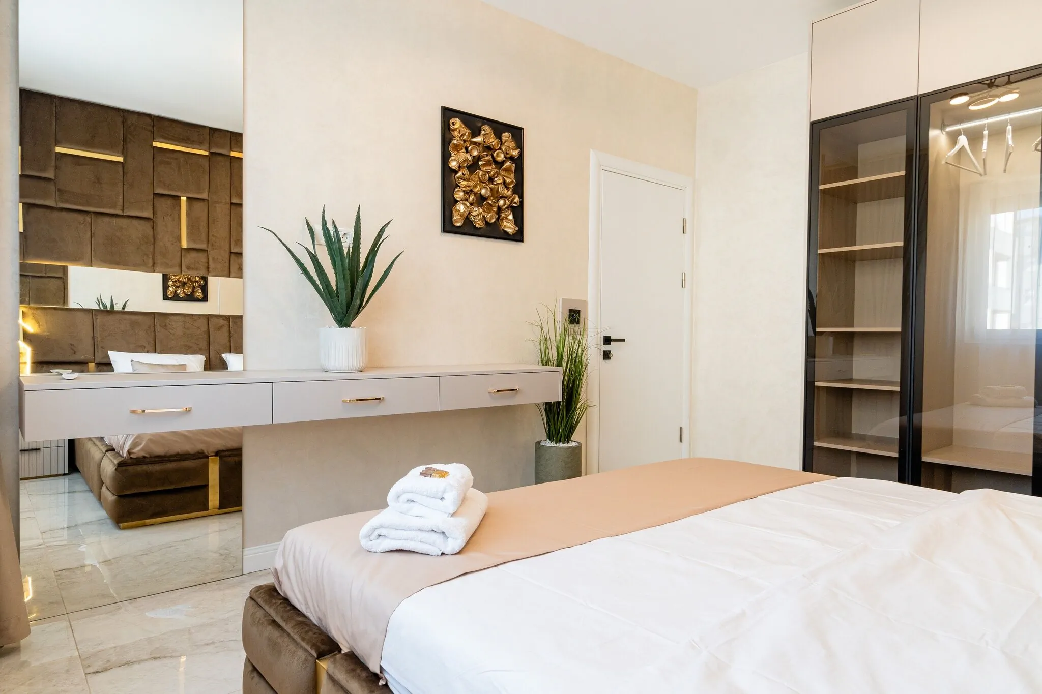 Valentino Apartment - Braytim Fashion Stay Giroc – Giroc, România