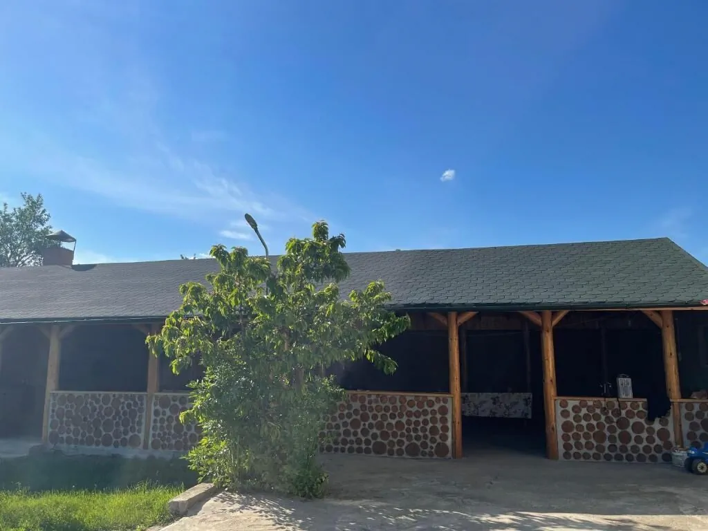 Casa Colt De Rai Corbi – Corbi, România