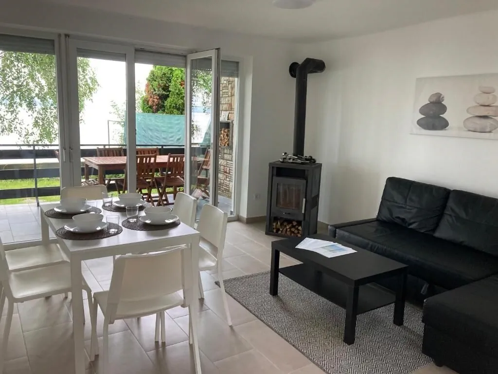 Lakeside Home Apartman Balatonszárszó – Balatonszárszó, Węgry