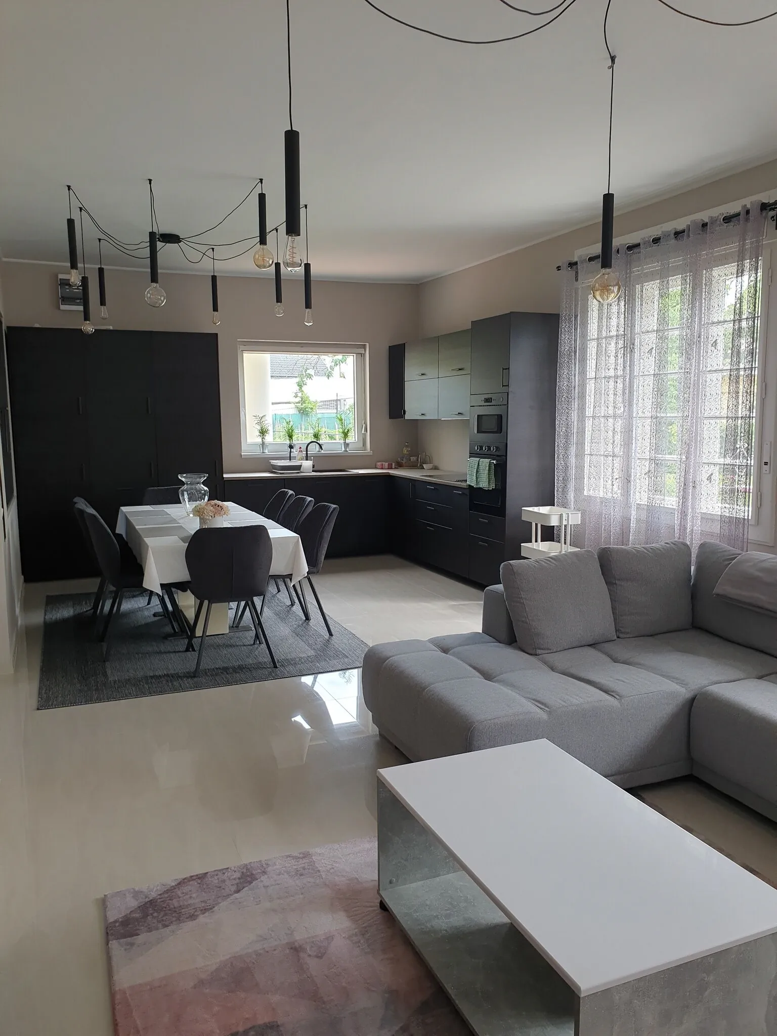 Bellano Villa Balatonkenese – Balatonkenese, Ungaria