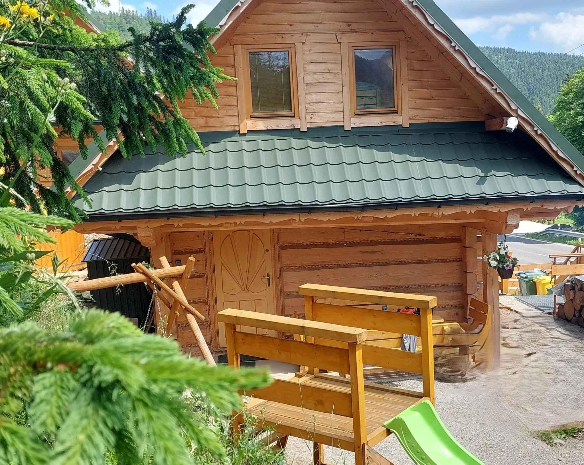 Štýlový Zrub Martina A, B s pieckou,  kúpacou kaďou a Detským Ihriskom! – Ždiar, Slovacia
