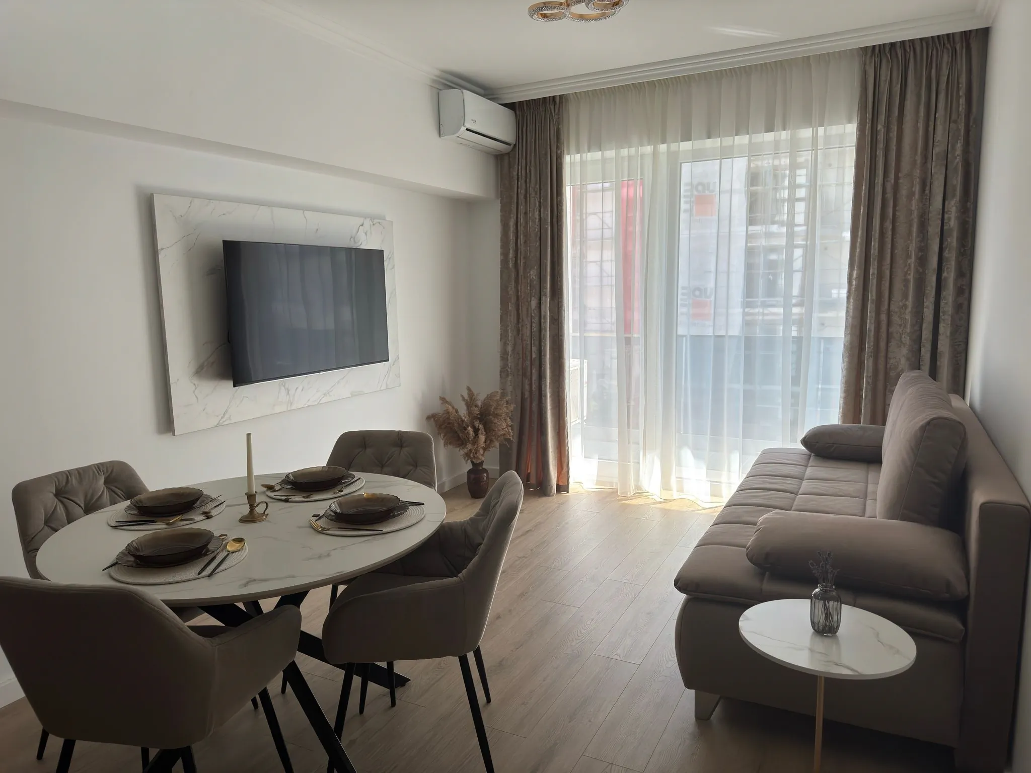 MG Arena Apartment Oradea – Oradea, România