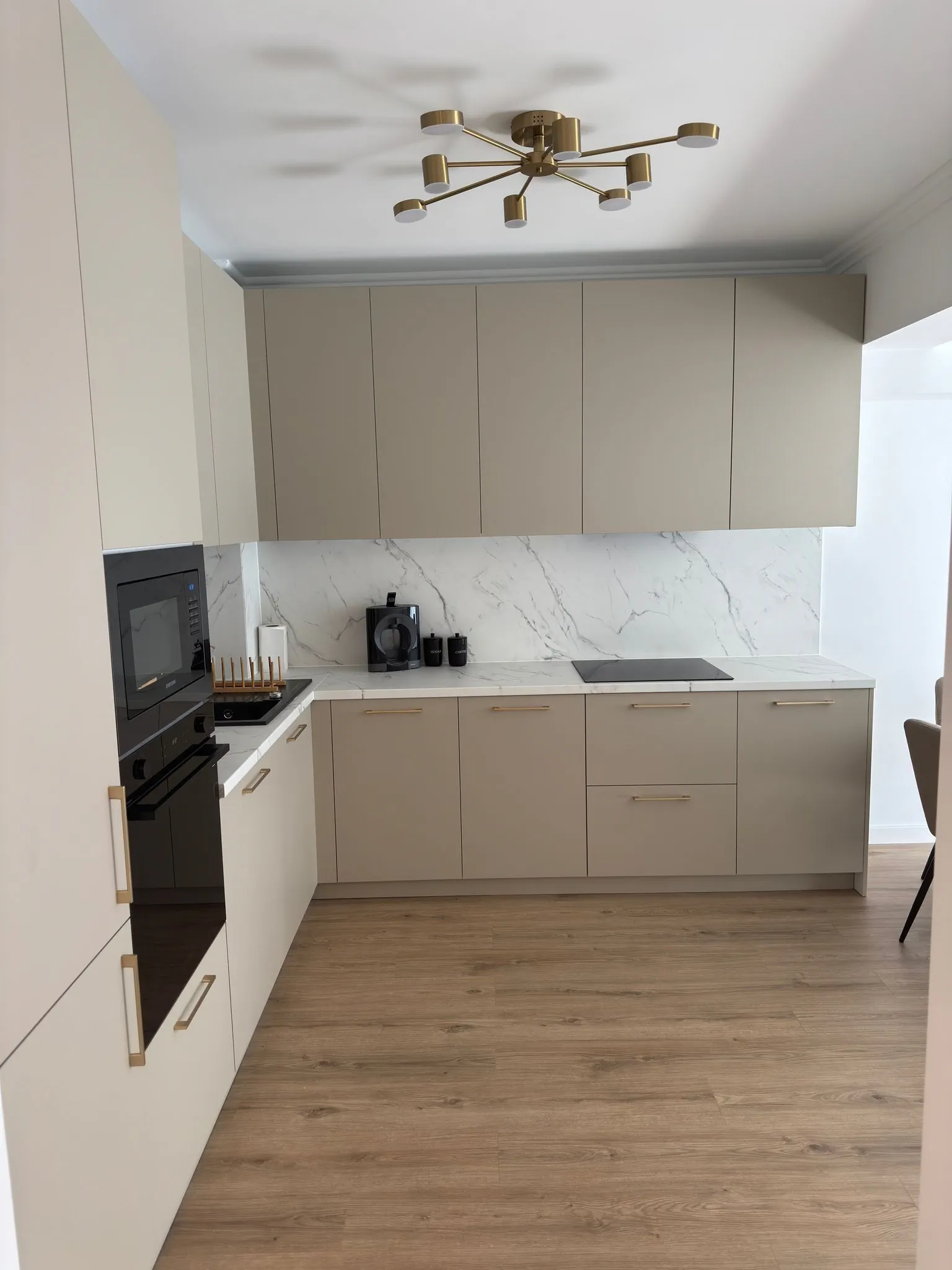 MG Arena Apartment Oradea – Oradea, România