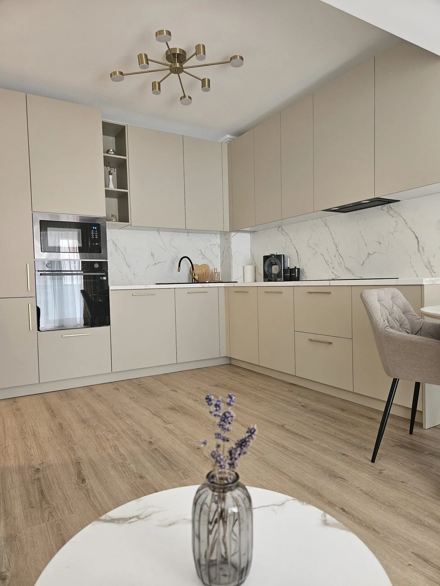 MG Arena Apartment Oradea – Oradea, România