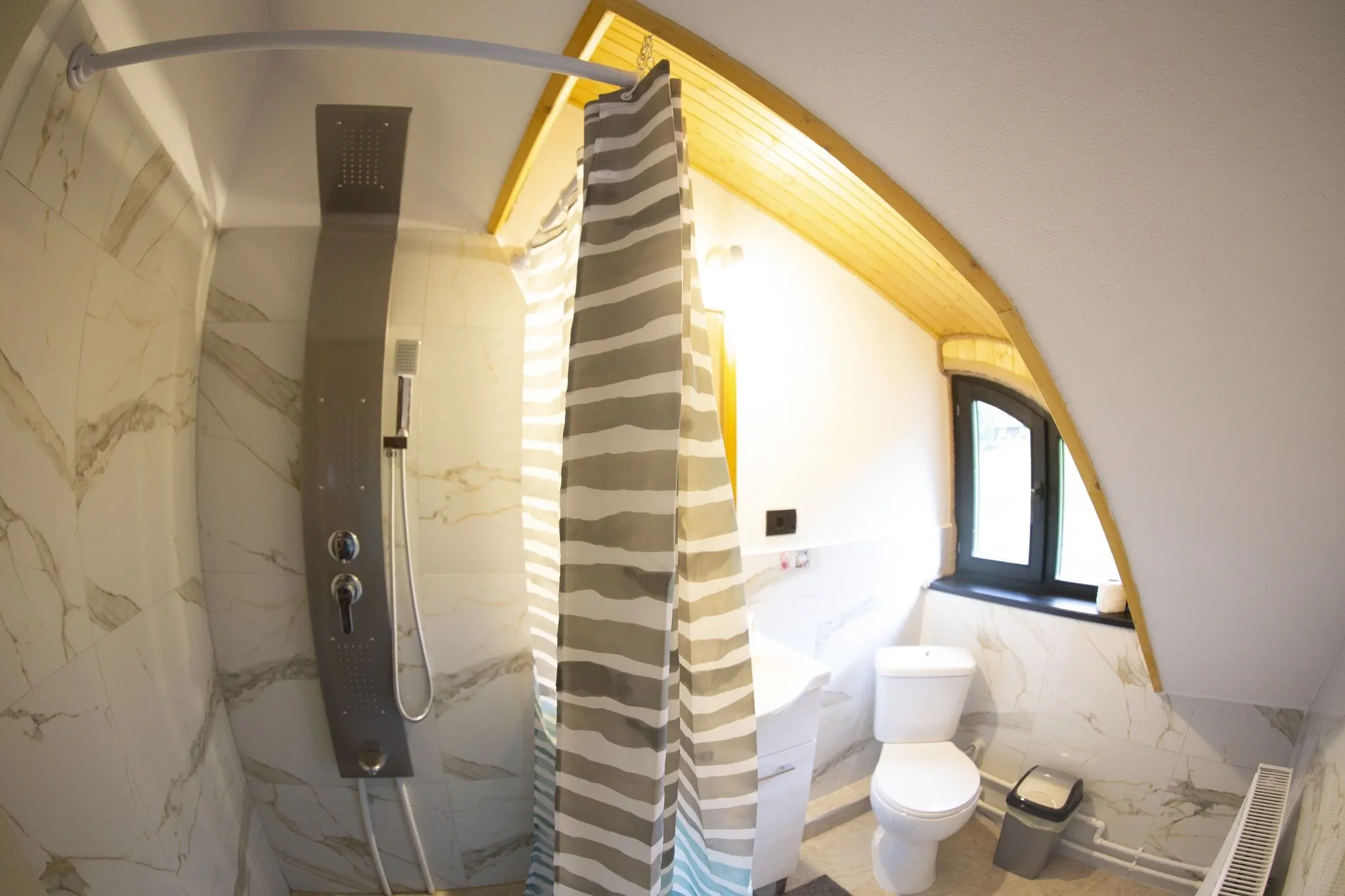 Cabana Izvorul Miclăușa Vama – Vama, România