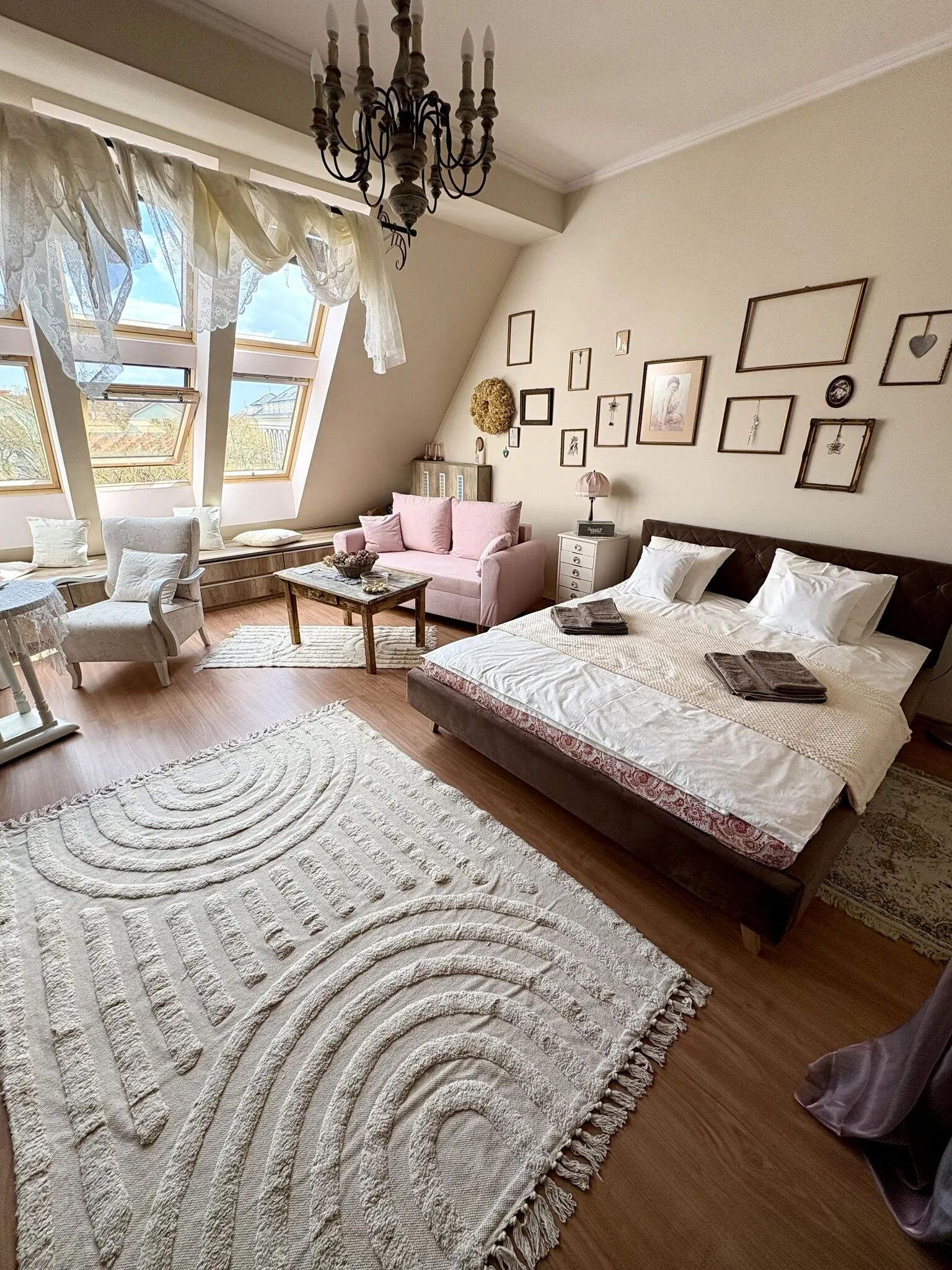 Gold Moon Apartment Kecskemét - foto 6