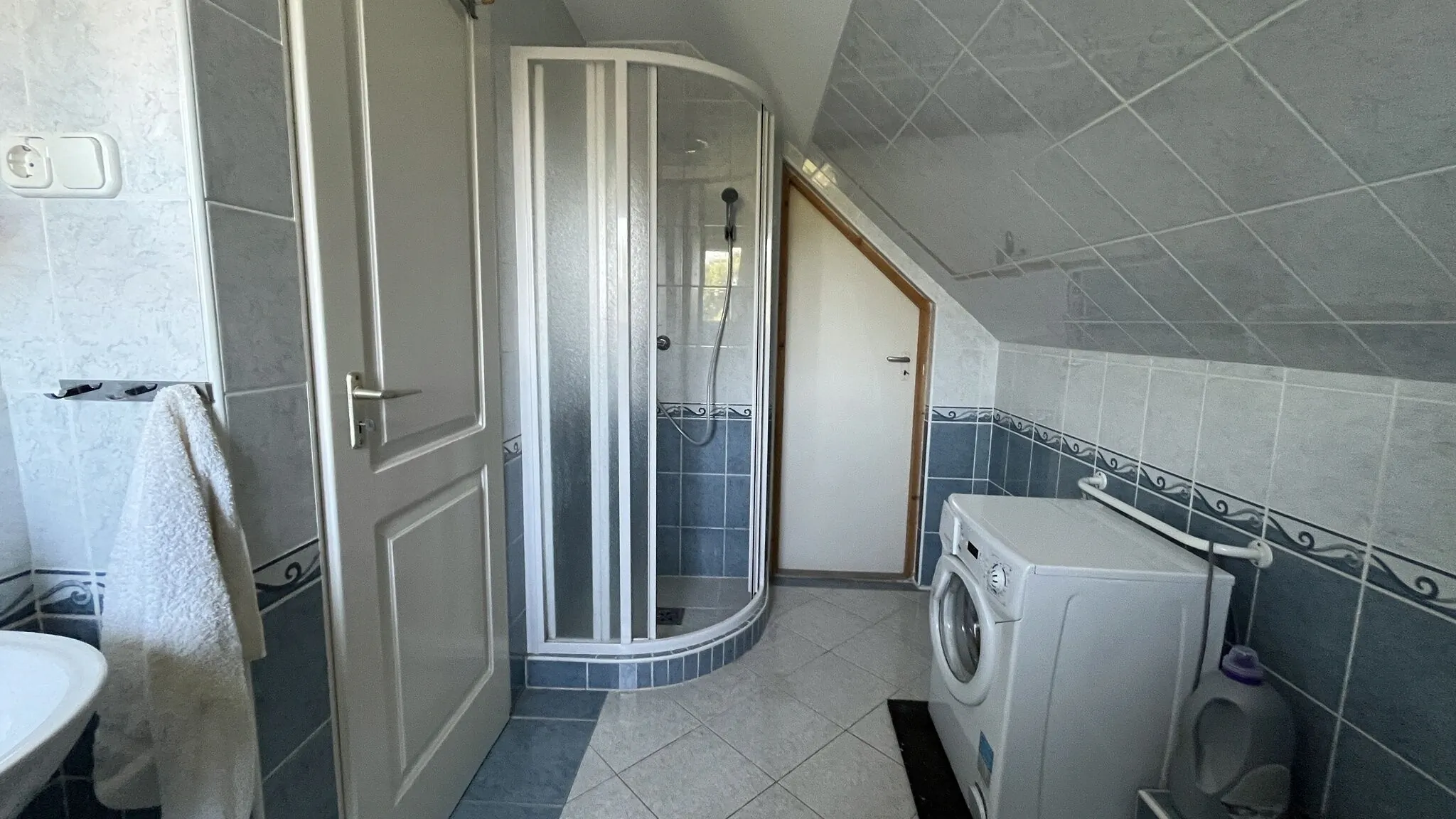 Vilma Balaton Apartmanház Balatonmáriafürdő – Balatonmáriafürdő, Ungaria