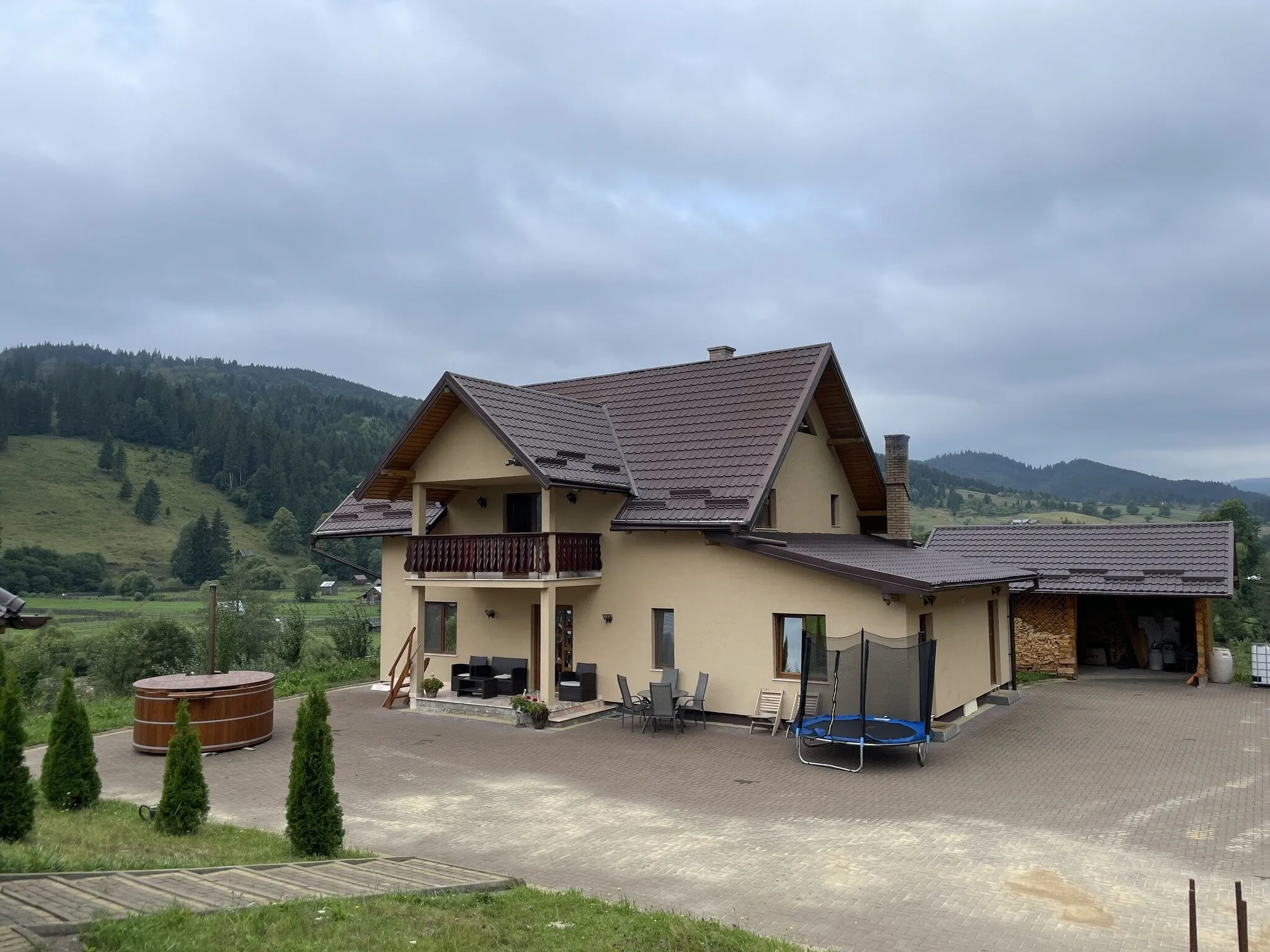 Cabana Vânătorului Moldoviţa – Rașca, România