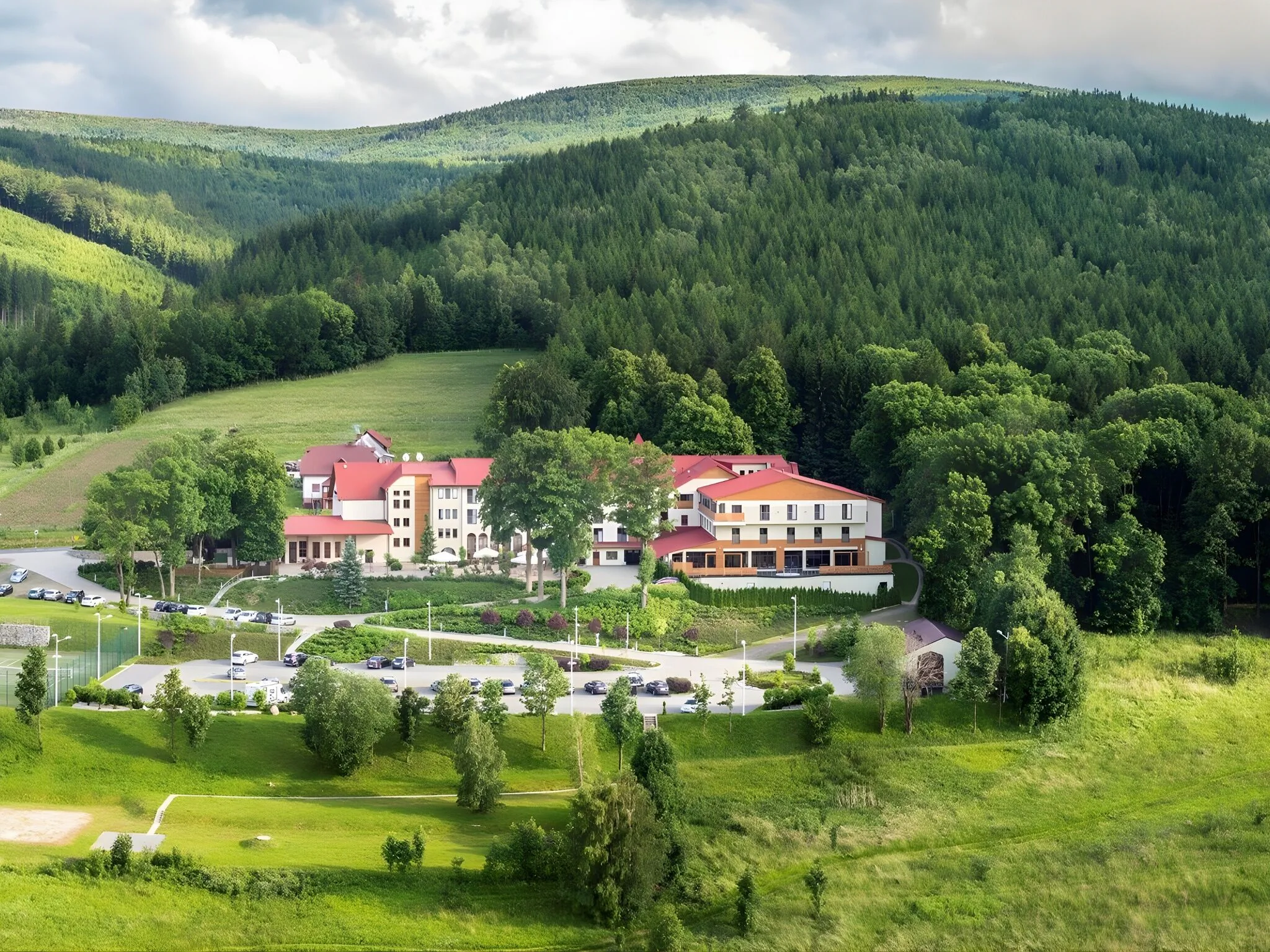 Malinowy Dwór Hotel Medical SPA Świeradów Zdrój – Świeradów-Zdrój, Polonia