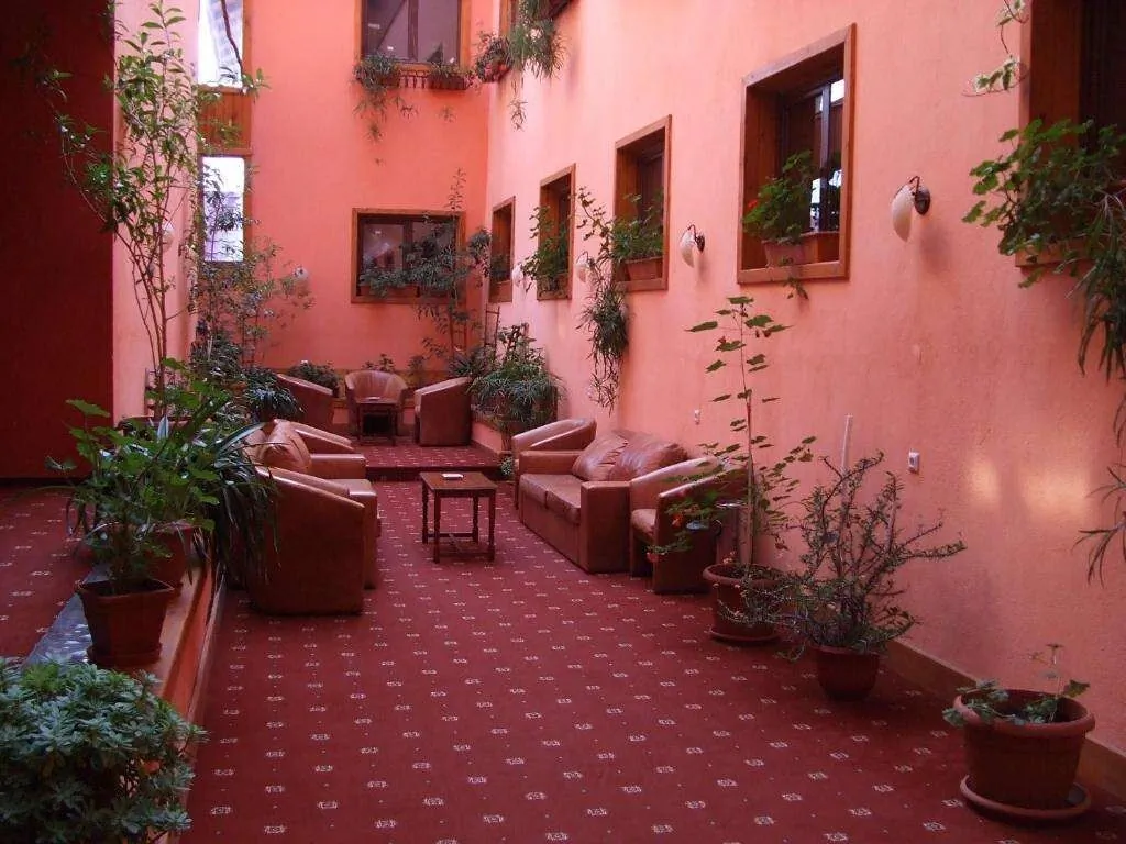 Hotel Hanul Bran – Bran, România