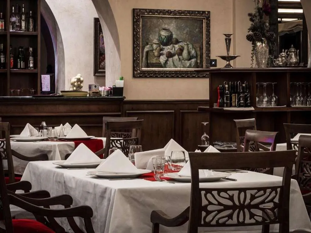 Hotel Hanul Bran – Bran, România