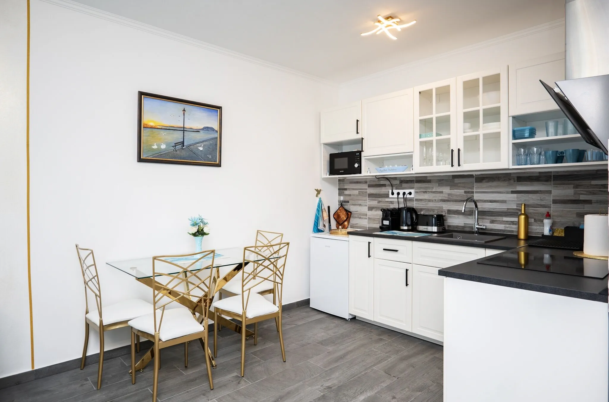 AquaFlat Balaton Apartman Balatonlelle – Balatonlelle, Ungaria