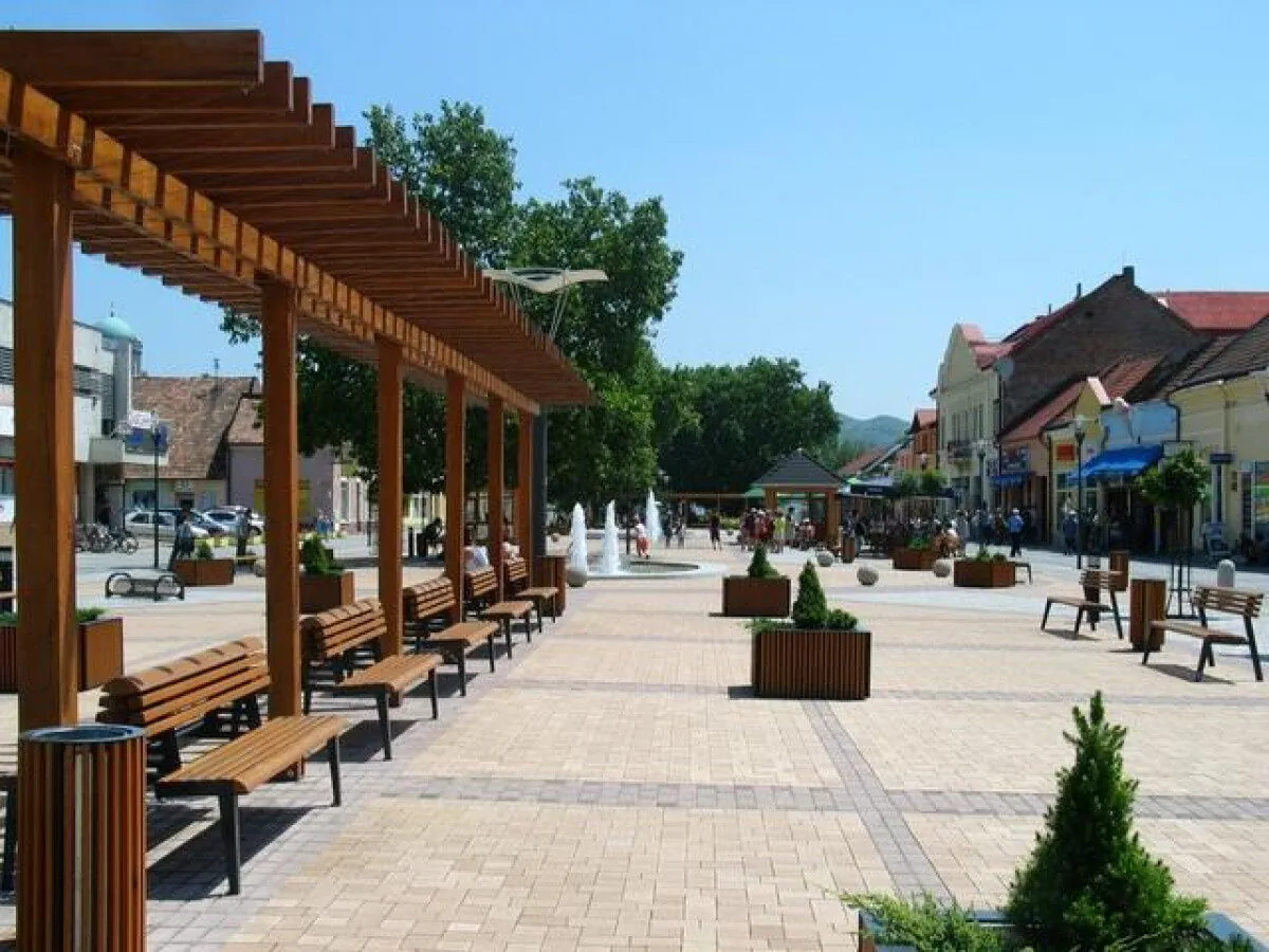 Mendi Apartments Štúrovo – Štúrovo, Slovacia