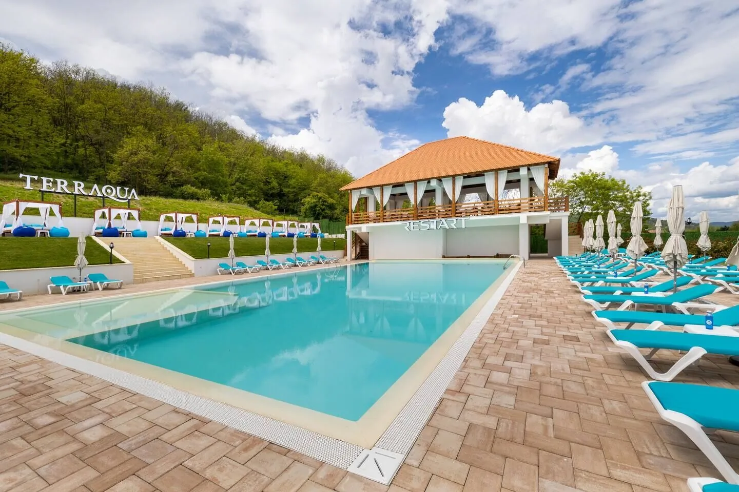 Cozy Family Retreat with Pool CA Micești – Miceşti, România