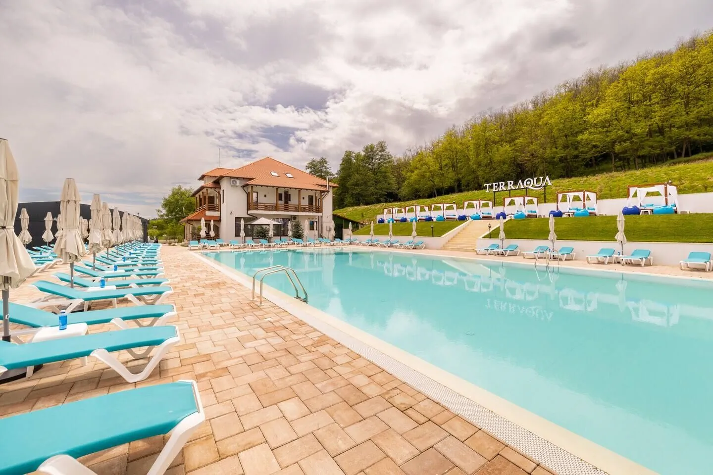 Cozy Family Retreat with Pool CA Micești – Miceşti, România