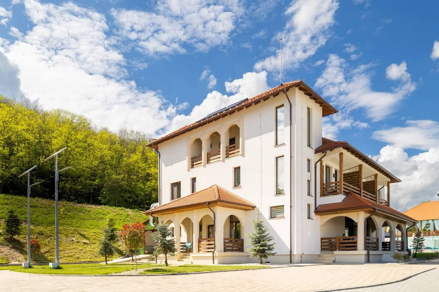 Cozy Family Retreat with Pool CA Micești – Miceşti, România