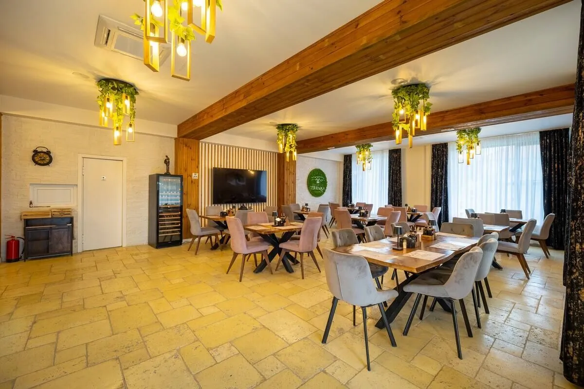 Cozy Family Retreat with Pool CA Micești – Miceşti, România