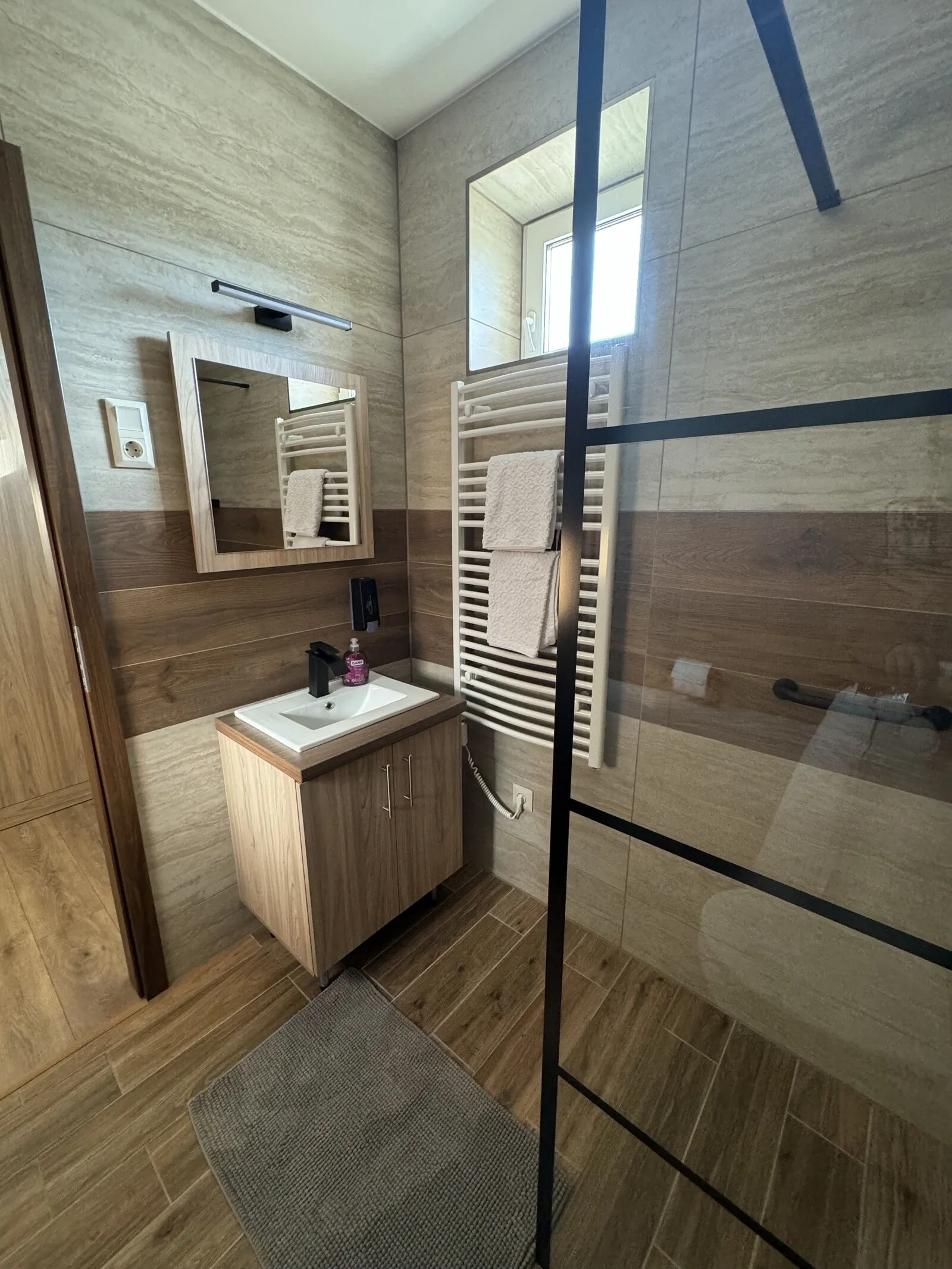 Nyéki Fészek Apartmanház Kápolnásnyék - foto 5