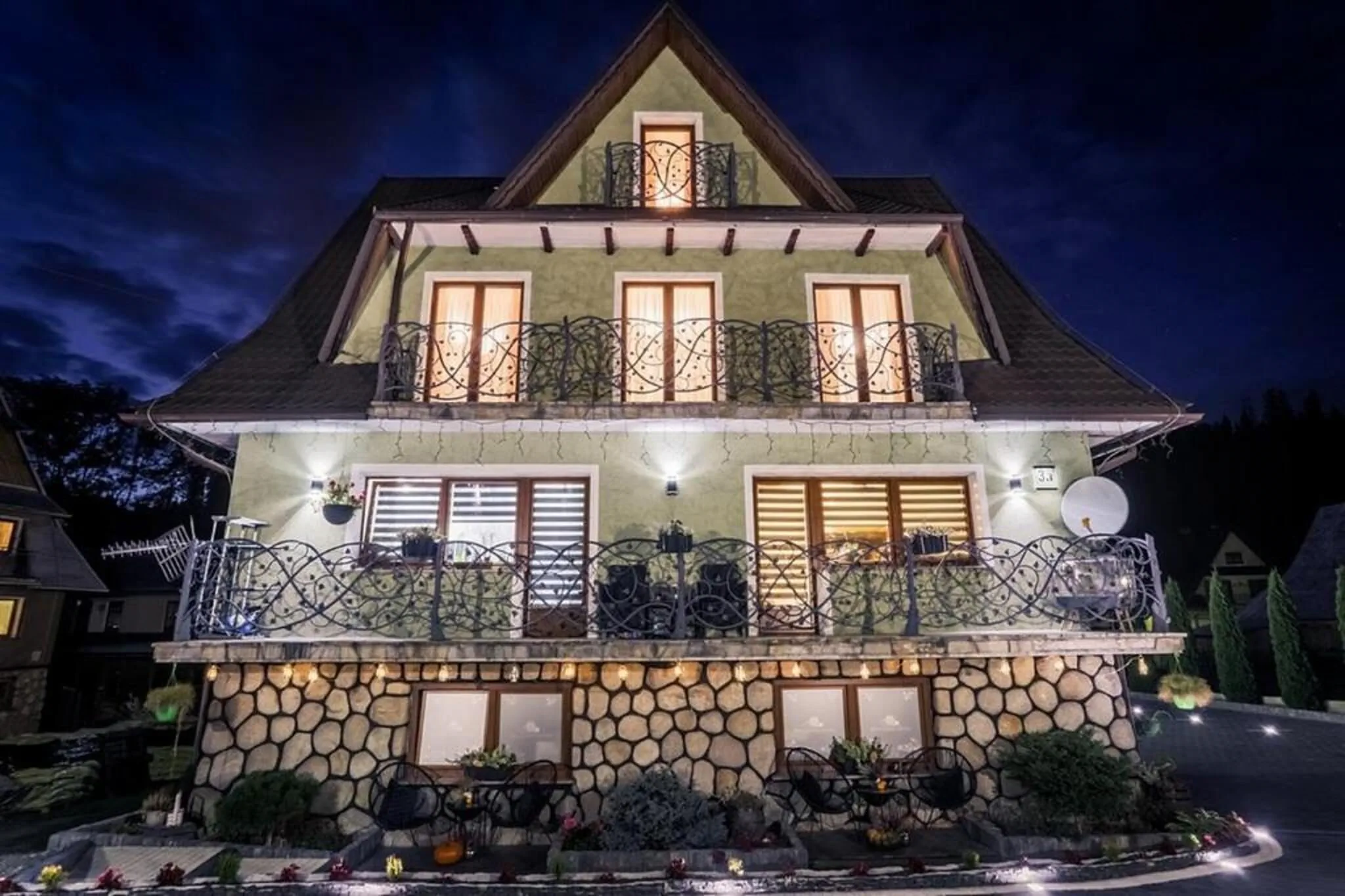 Willa Górska Dolina Jacuzzi & Sauna Poronin – Poronin, Polonia