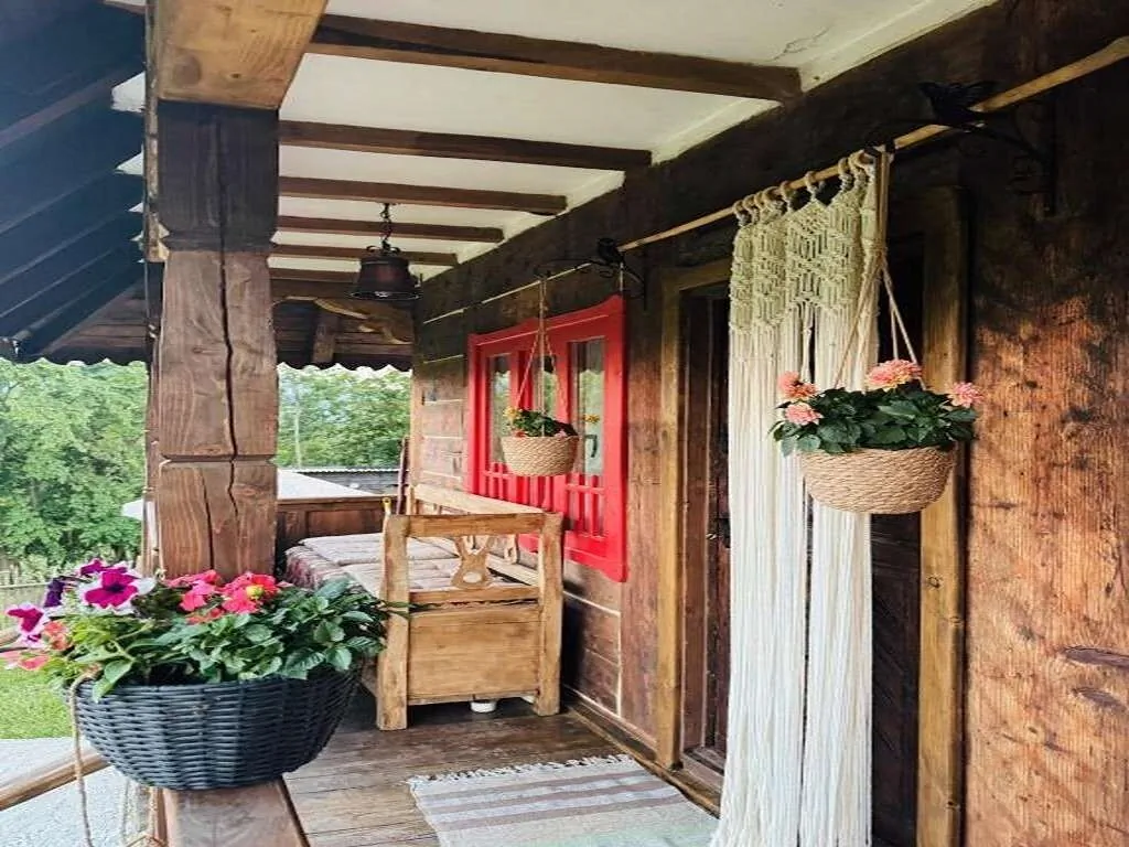 Inside, The Village- The Brick Loft Tunari – Tunari, România