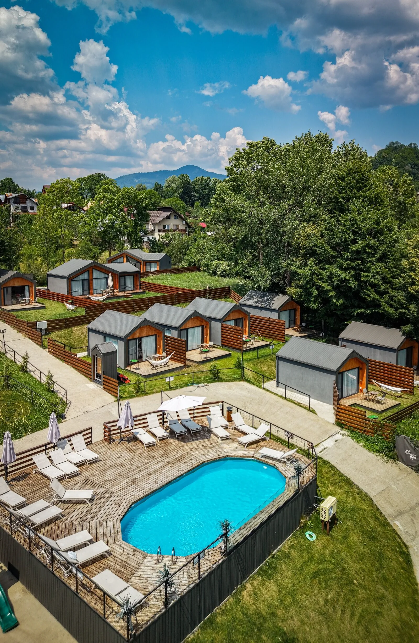Moon Village Comarnic – Comarnic, România