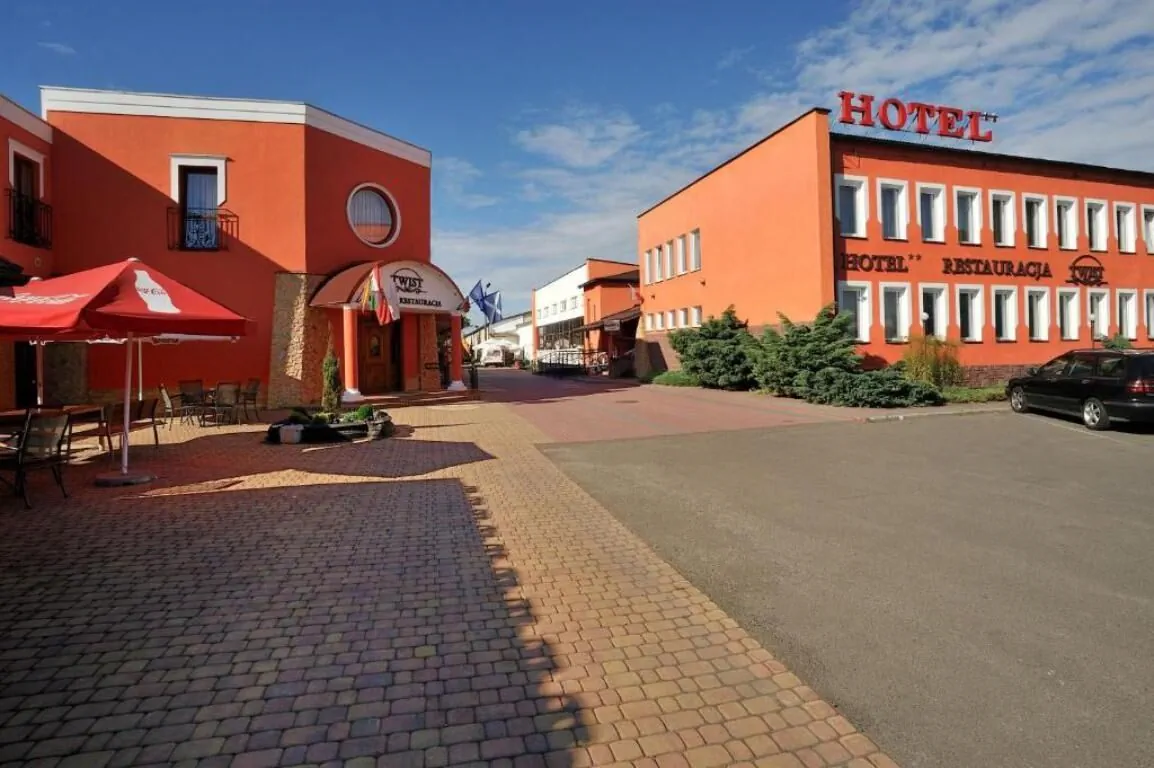 Hotel Restauracja Twist Krosno – Krosno, Polsko