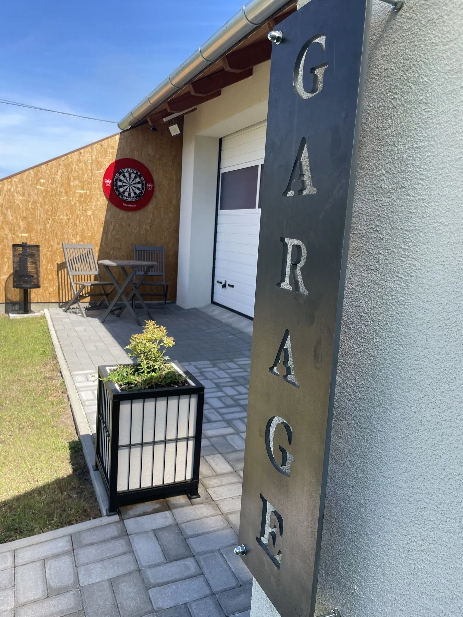 Garage Apartment Győrújbarát – Győrújbarát, Ungaria