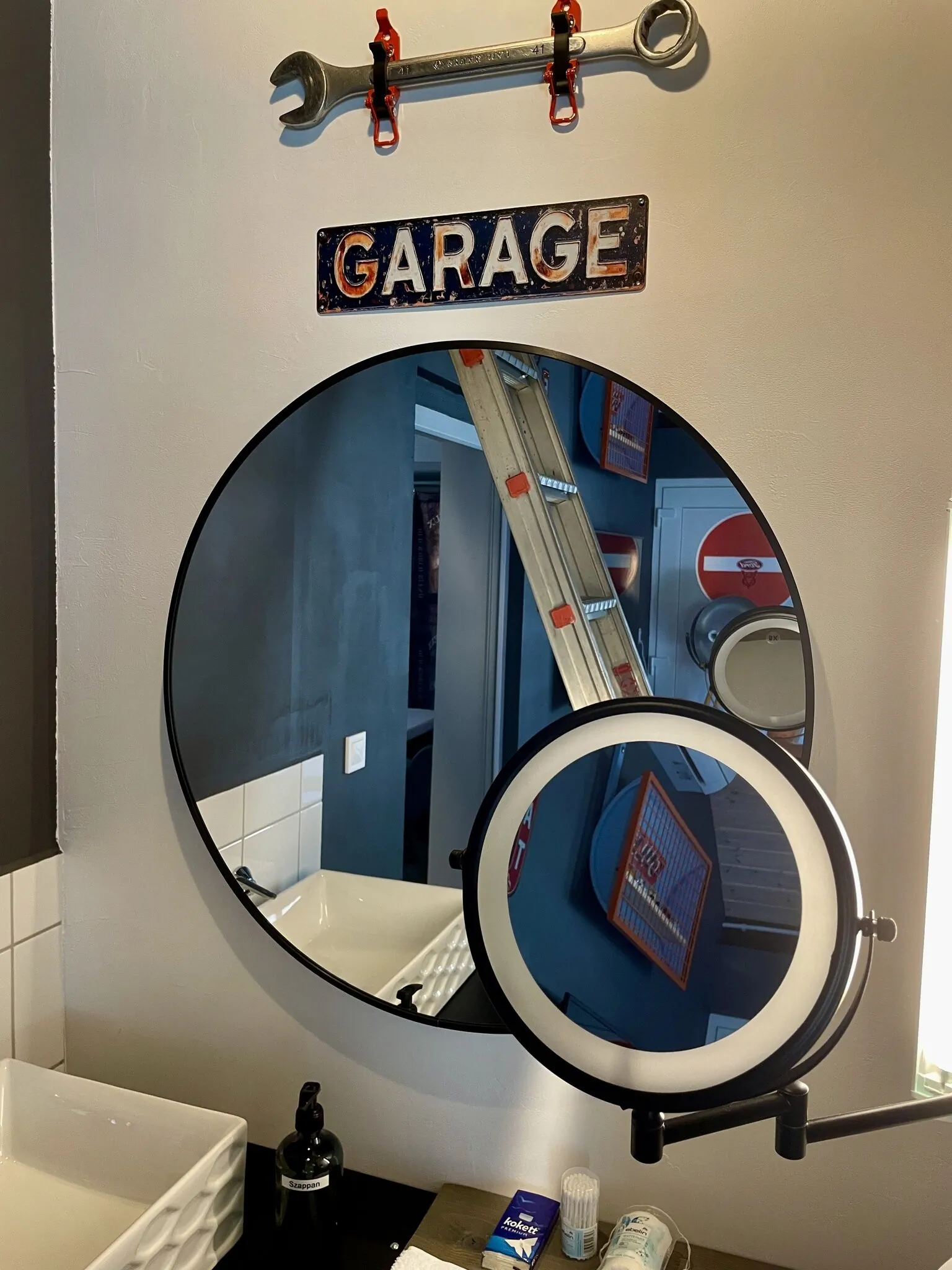 Garage Apartment Győrújbarát – Győrújbarát, Ungaria