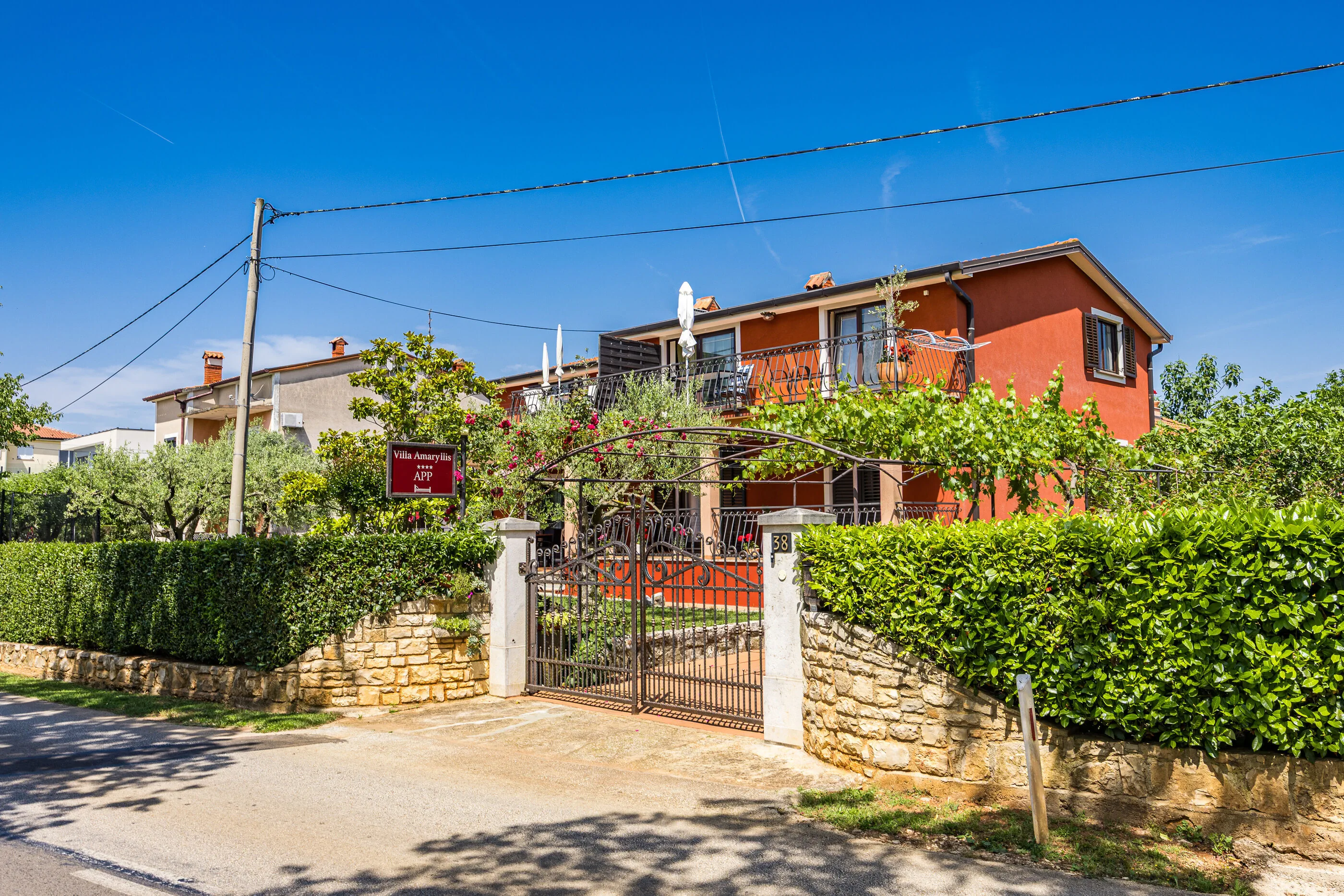 Apartments Villa Amaryllis Novigrad – Novigrad, Croația