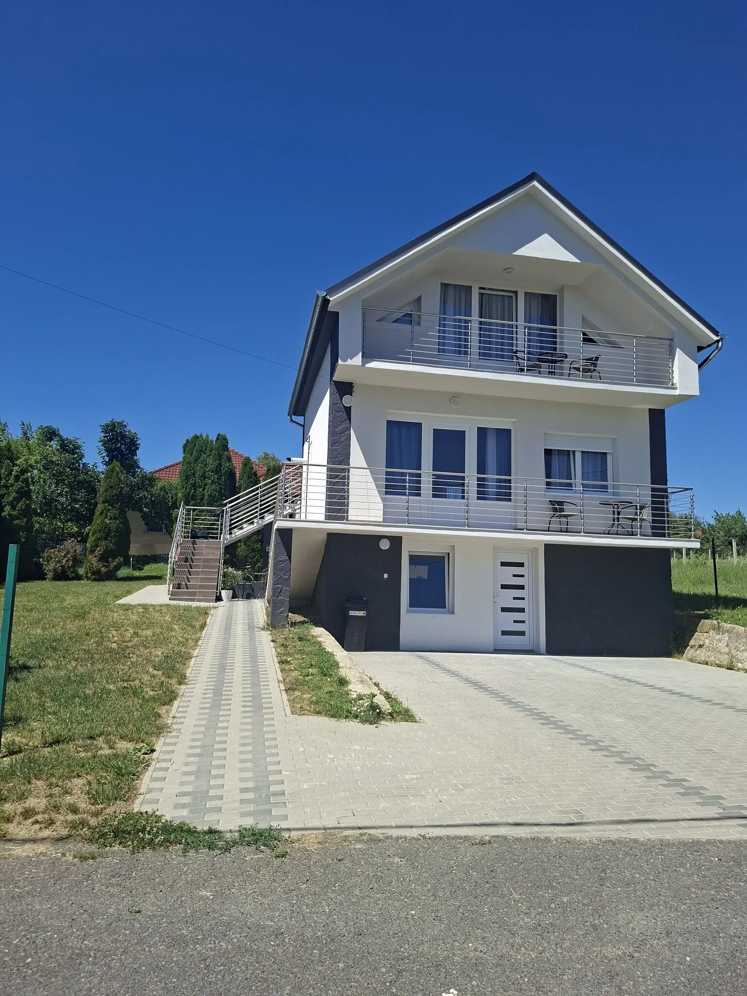 Gyöngyvirág Apartmanház Zalakaros - foto 1