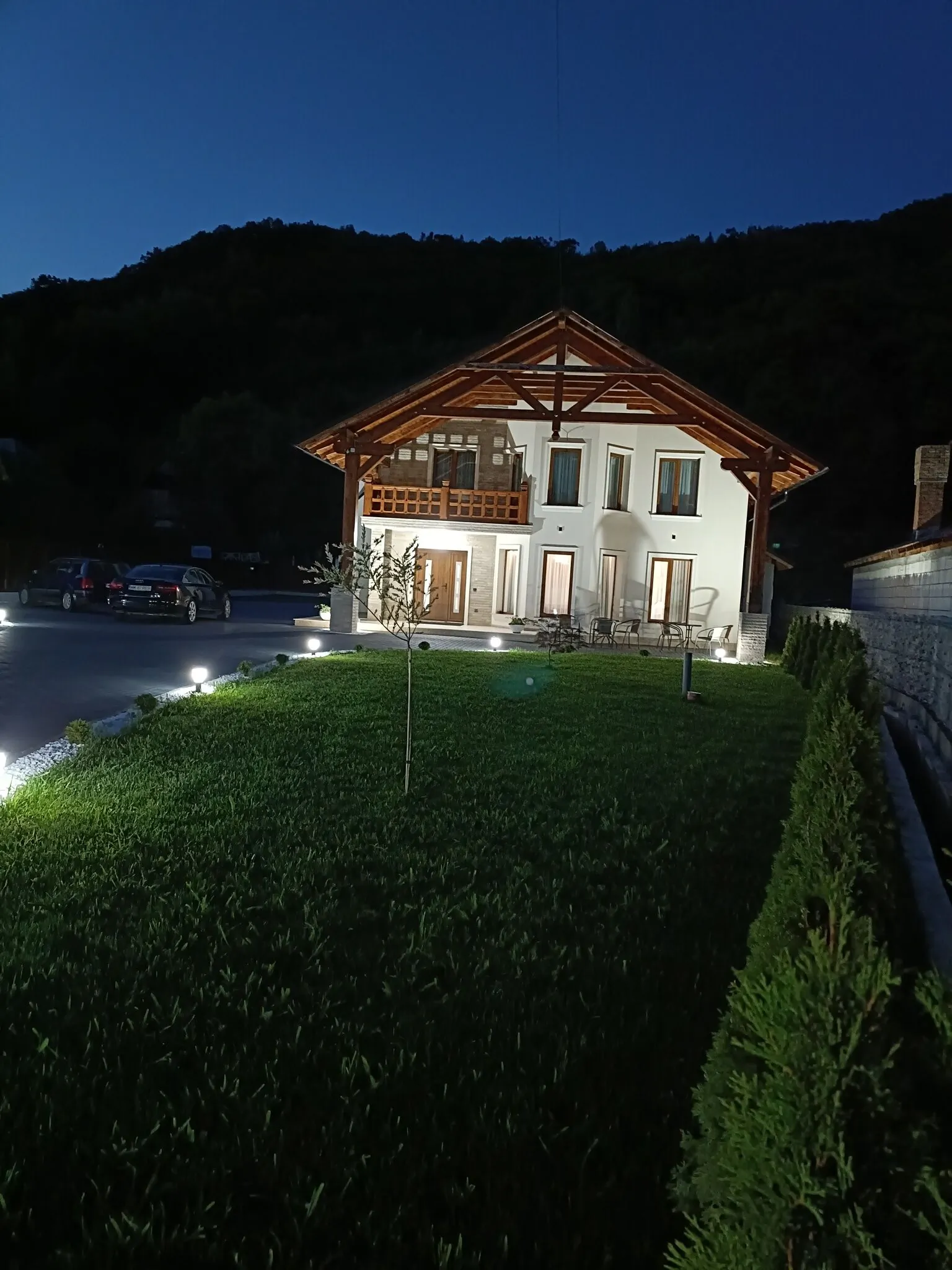 Casa Sub Dumbravă Bârsana - foto 1