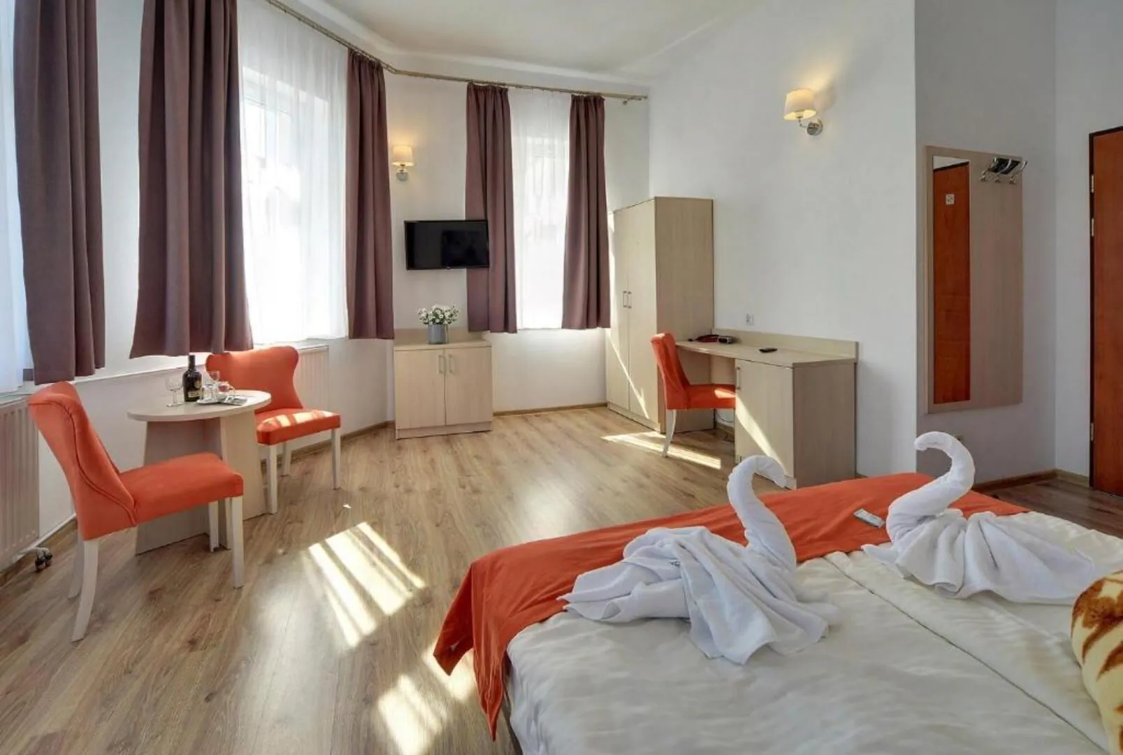 Dobrzyński Resort - Dom Wczasowy Topaz Świeradów-Zdrój – Świeradów-Zdrój, Polonia
