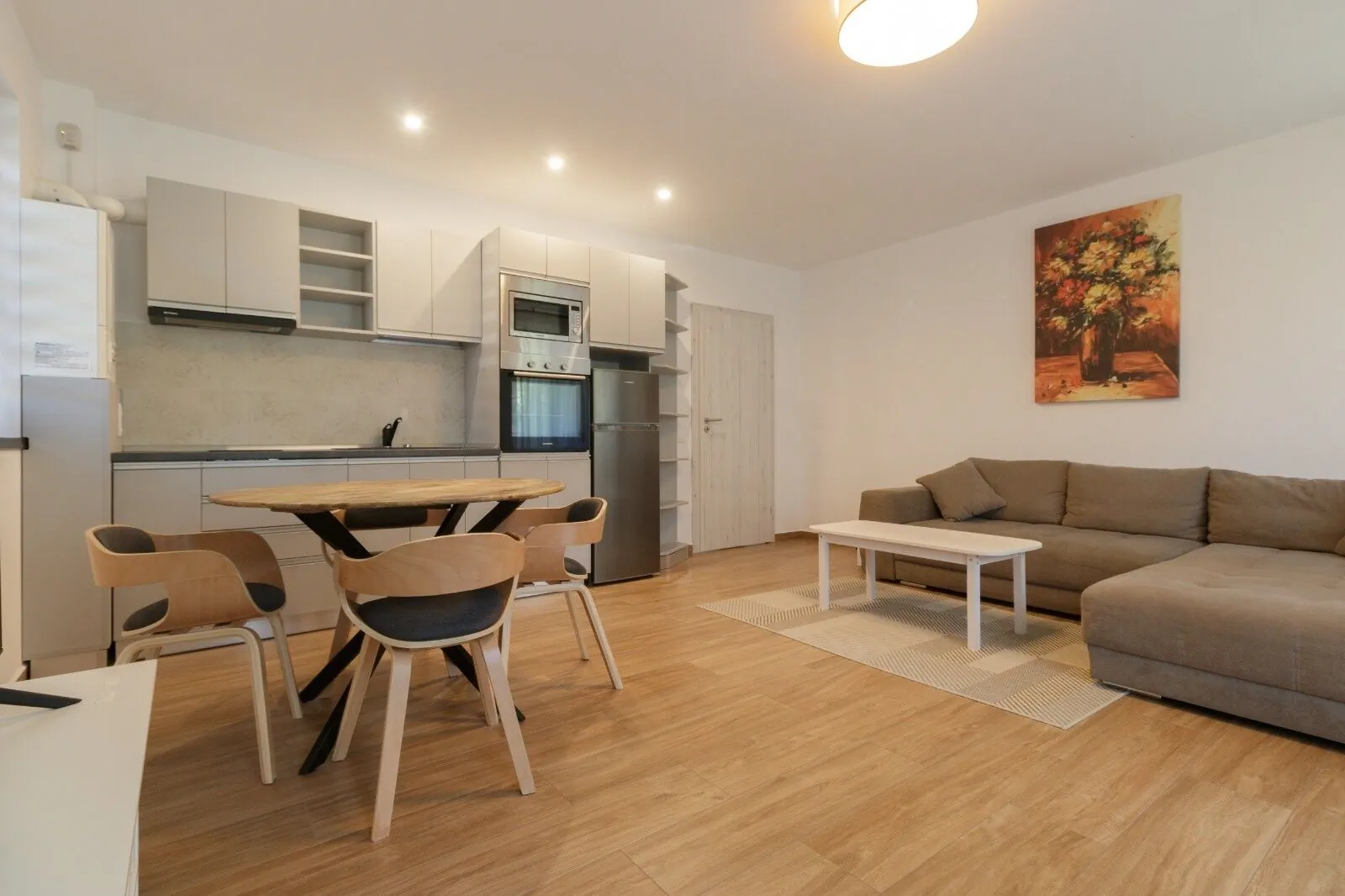 Apartament White Valey Retreat Two Bușteni – Buşteni, România
