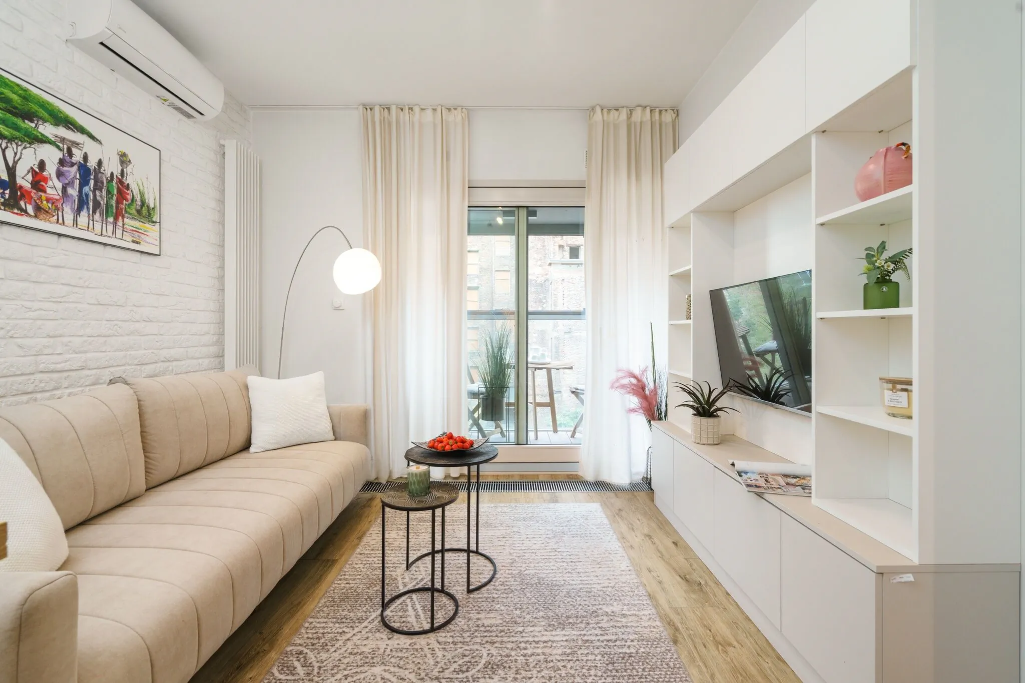 Urban Chic – Mennica Residence, 1-Bedroom in City Center #3 – Varșovia, Polonia