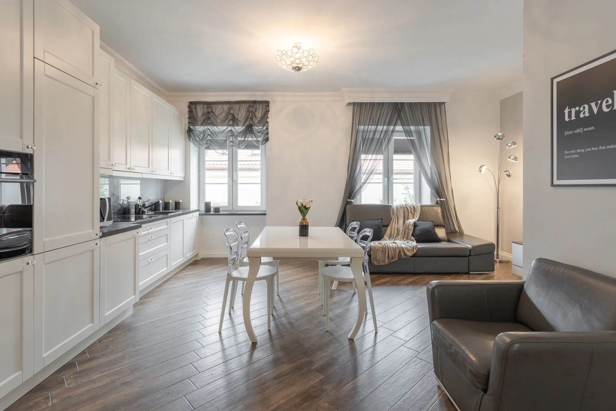 Golden Apartments Warsaw – Elegant Stay, Podwale Street - foto 1