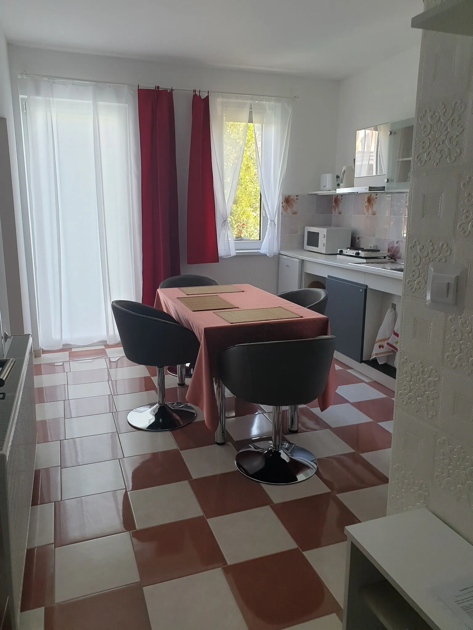 Amazonas Apartmanház Magyarhertelend - foto 8
