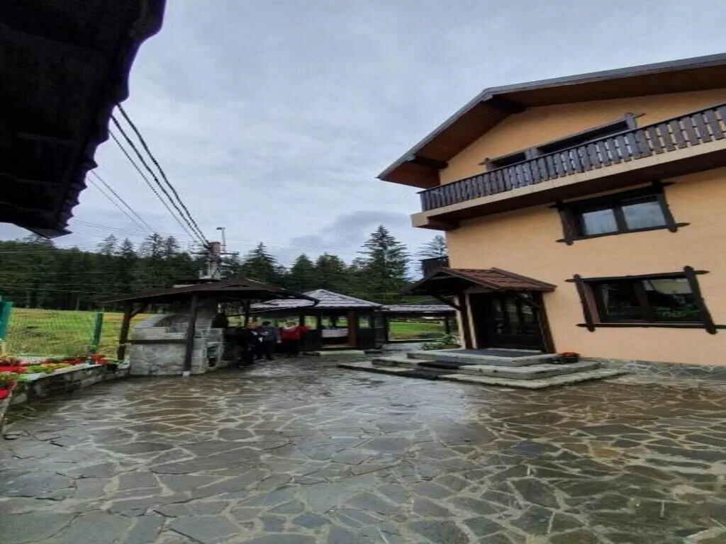 Casa Teleferic Bușteni – Buşteni, România