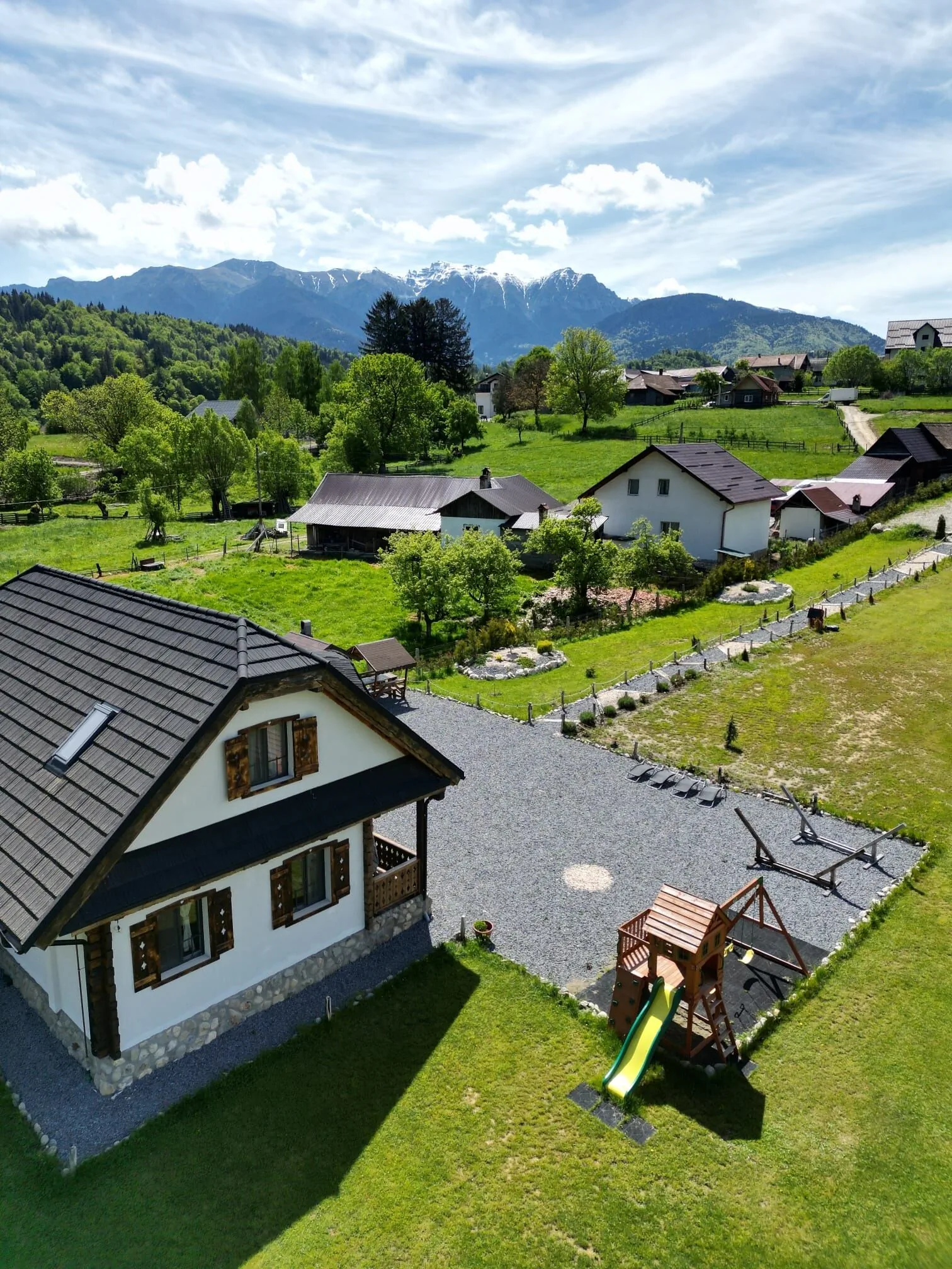 Old Cottage Bran – Bran, România