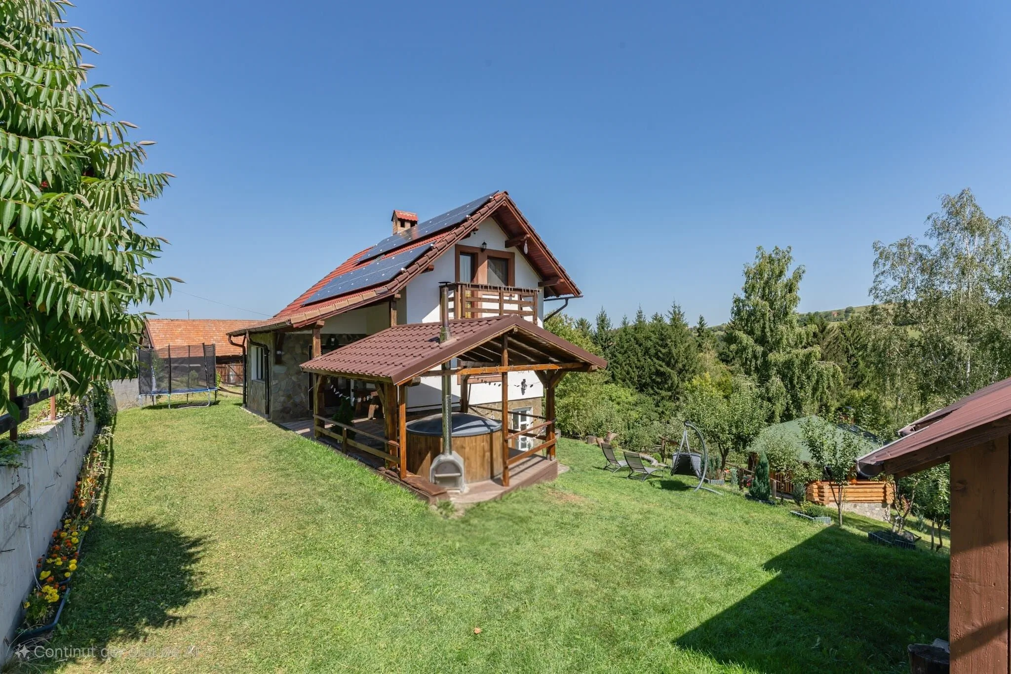 Apple Glade Poiana Mărului – Poiana Mărului, Rumunia