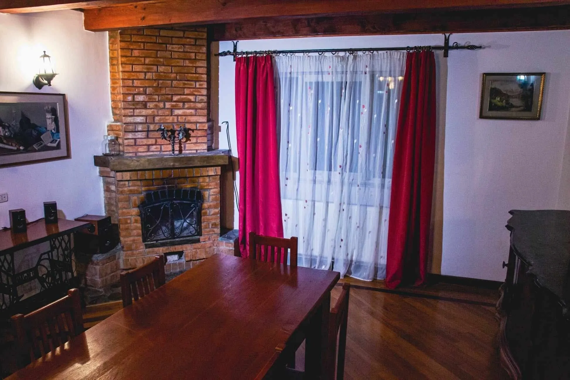 Casa Adriana Ileni – Ileni, România