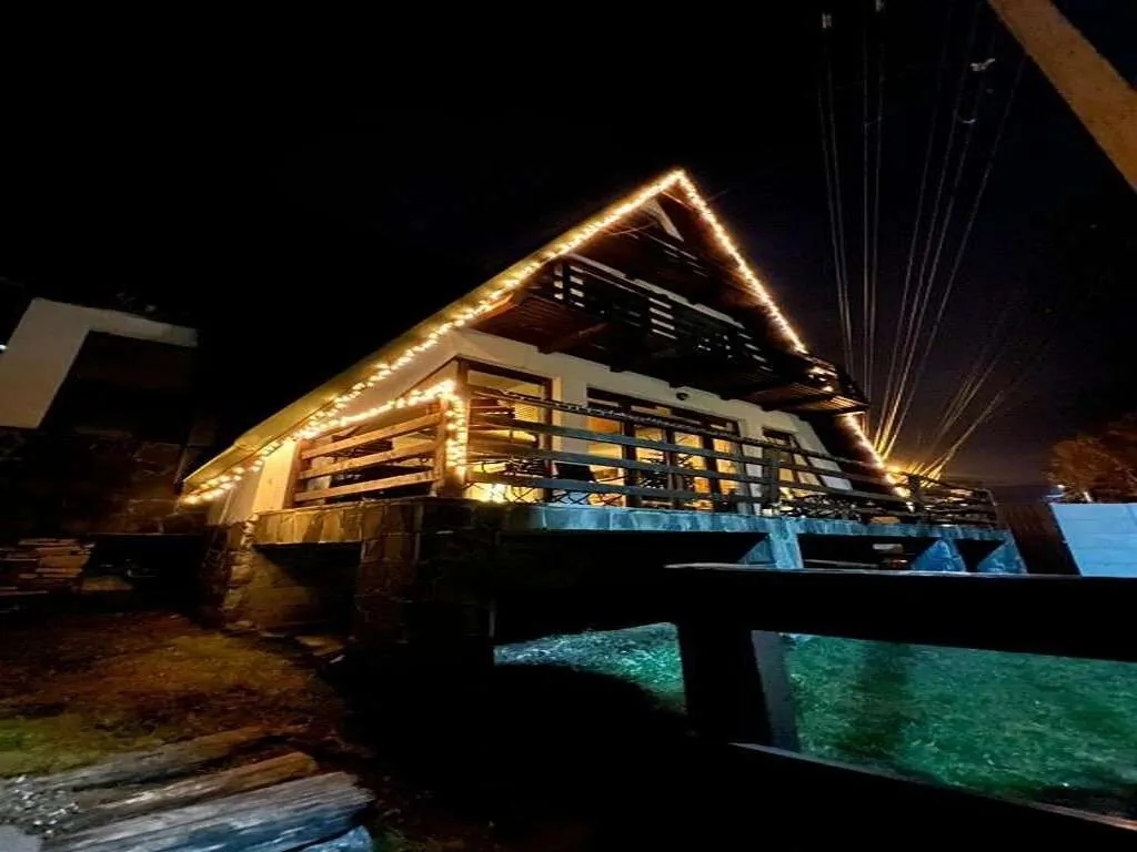 Vila Florilor Buşteni – Buşteni, România