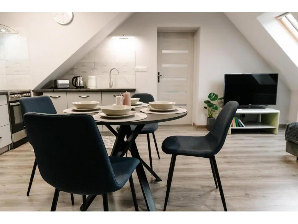 Apartament Karo 2 Karkonosze Jelenia Góra – Jelenia Góra, Polonia