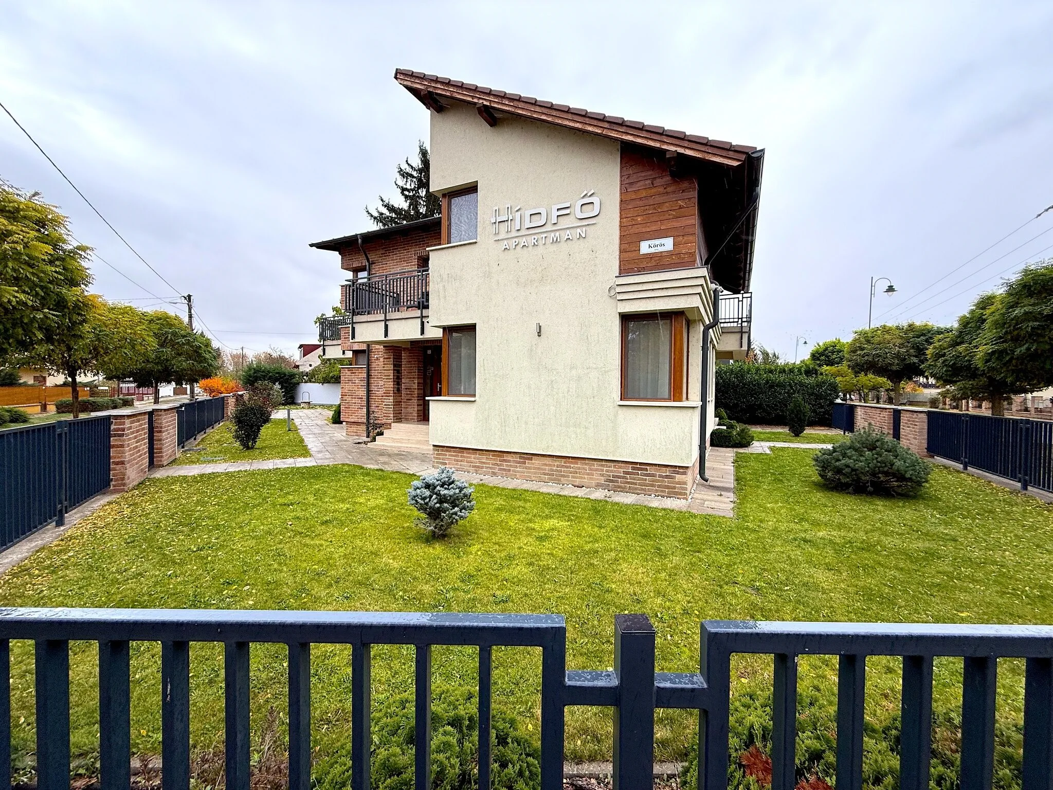 Hídfő Apartman Gyula – Gyula, Węgry