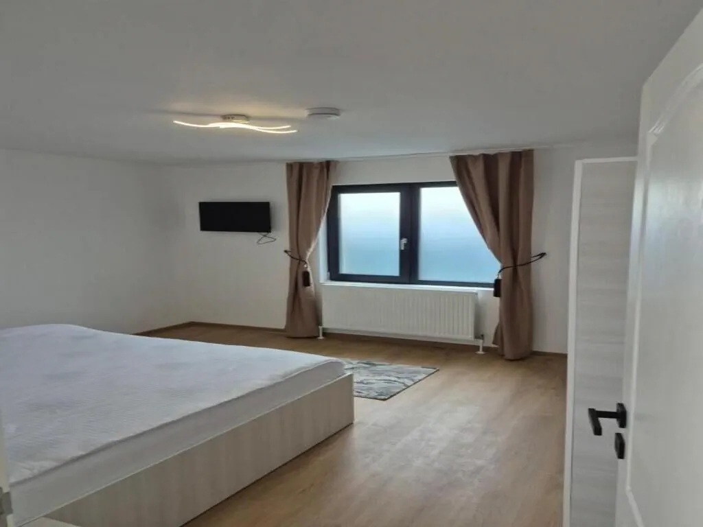 Casa la Mariana Comănești – Comăneşti, România
