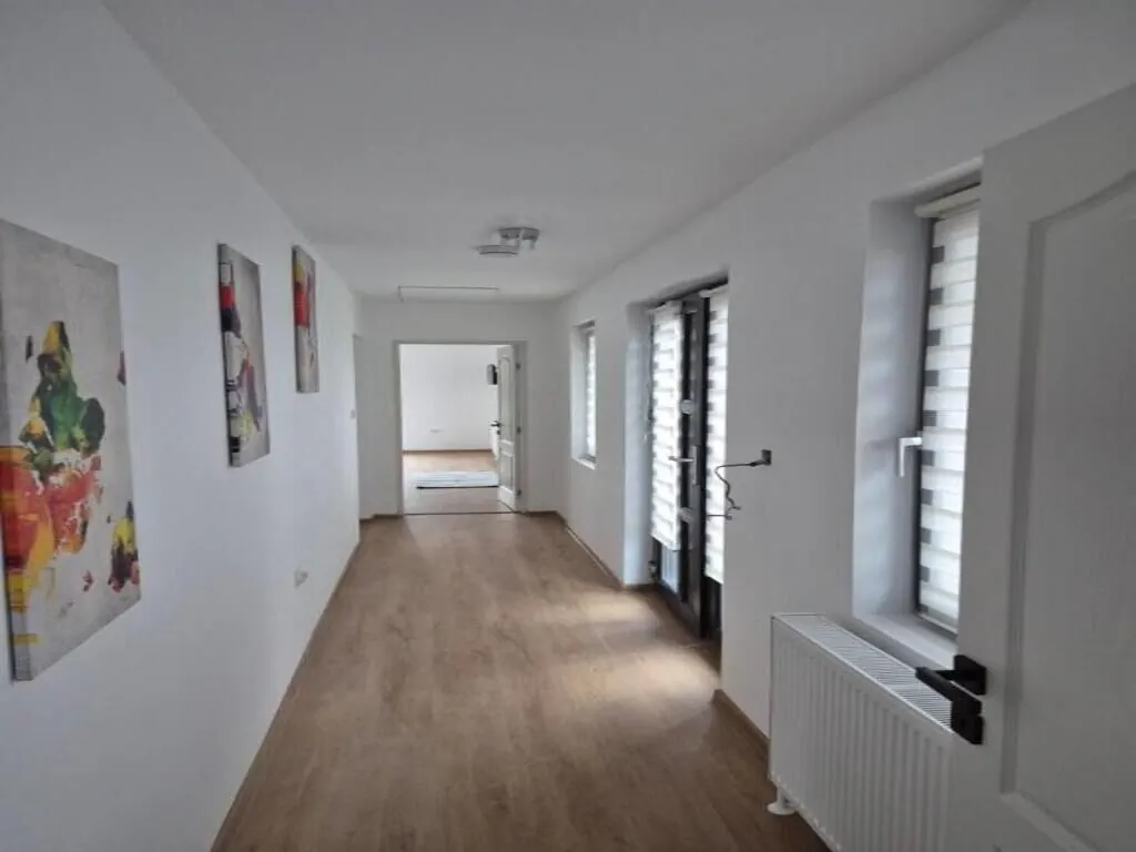 Casa la Mariana Comănești – Comăneşti, România