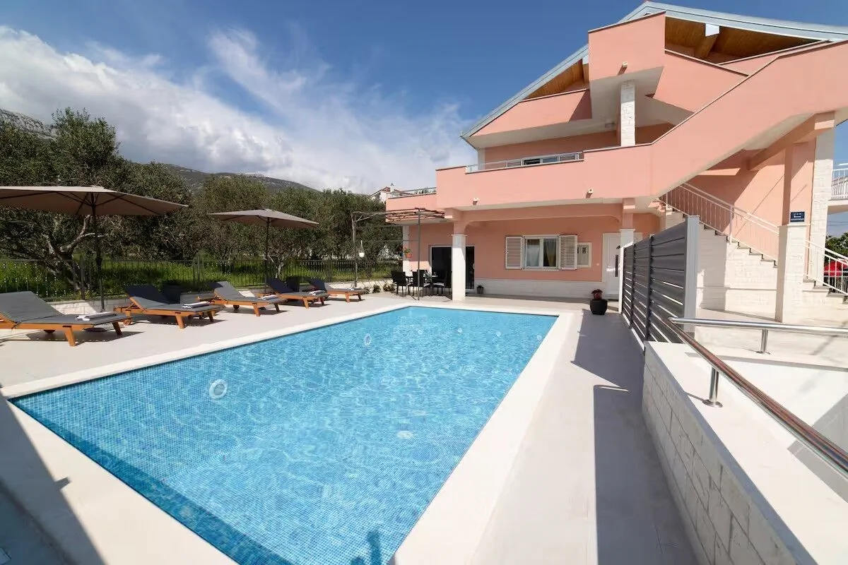 Apartments With Swimming Pool Kaštel Stari, Kaštela - 24273 Kaštel Stari - foto 1