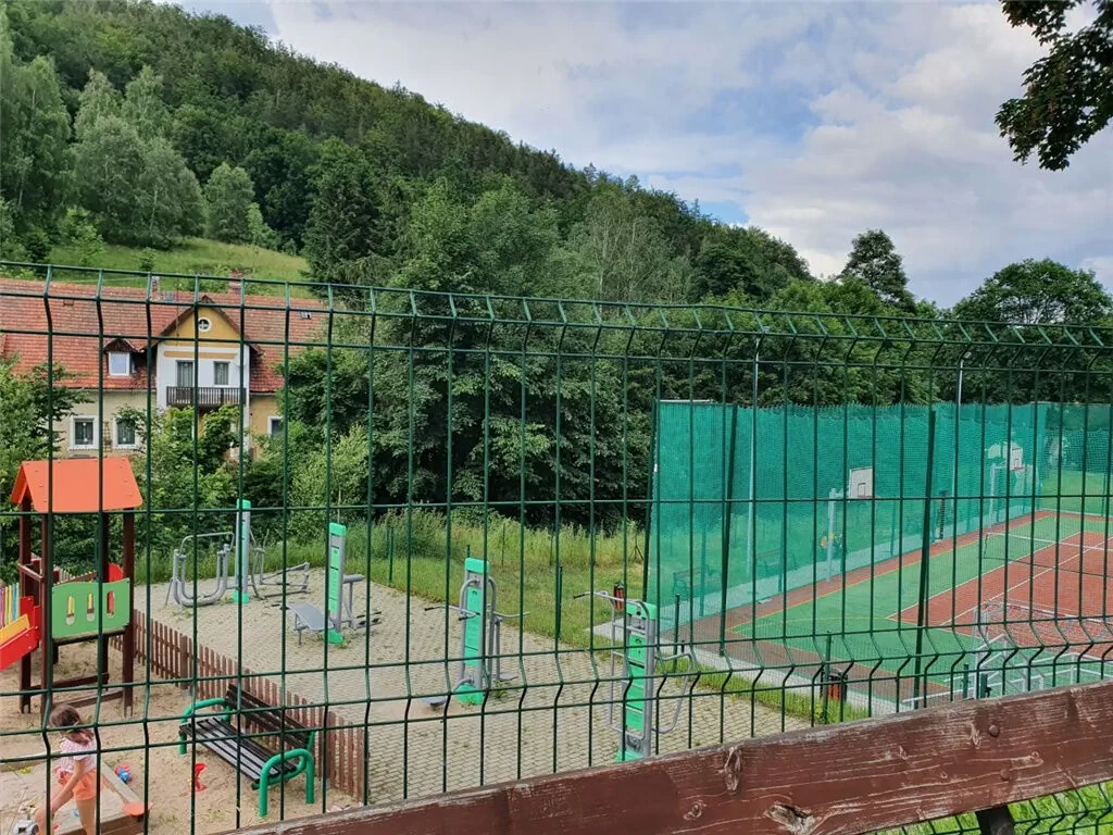 Pokoje Gościnne - Grześ Jelenia Góra – Jelenia Góra, Polsko