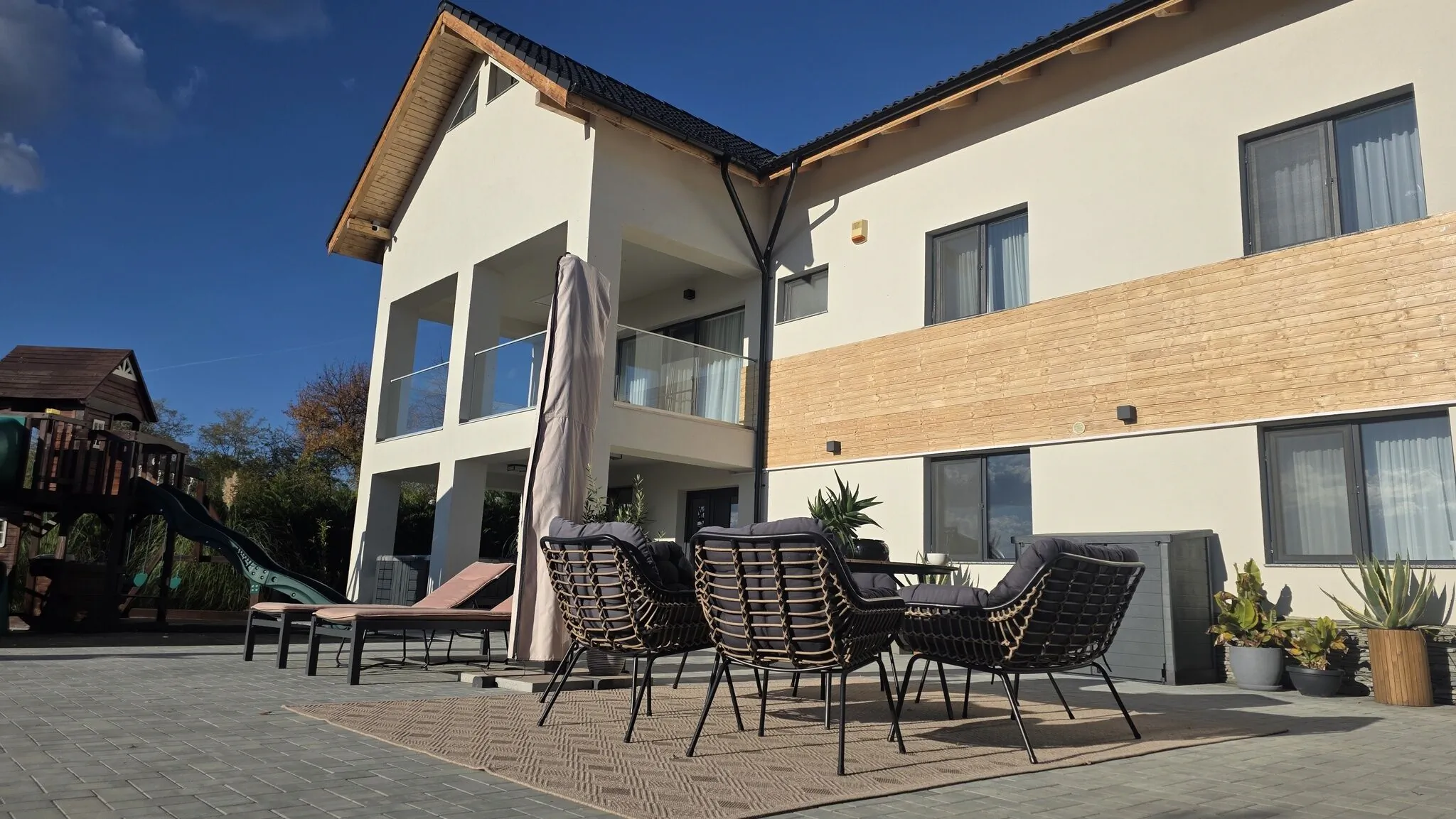 Vila Above Village Berislăveşti – Berislăveşti, România