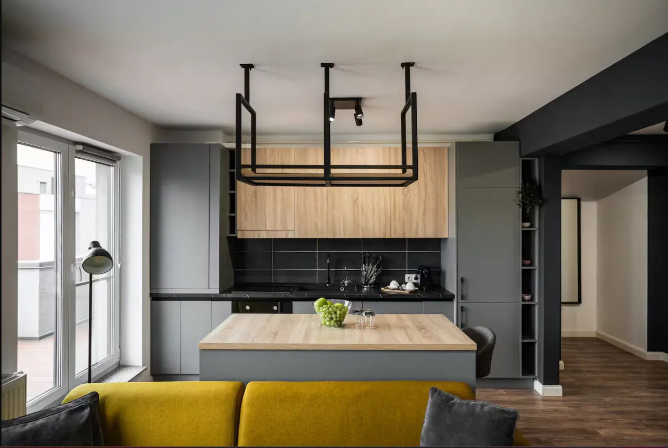 Skylark | Toronto Penthouse with Jacuzzi & View Brașov - foto 3